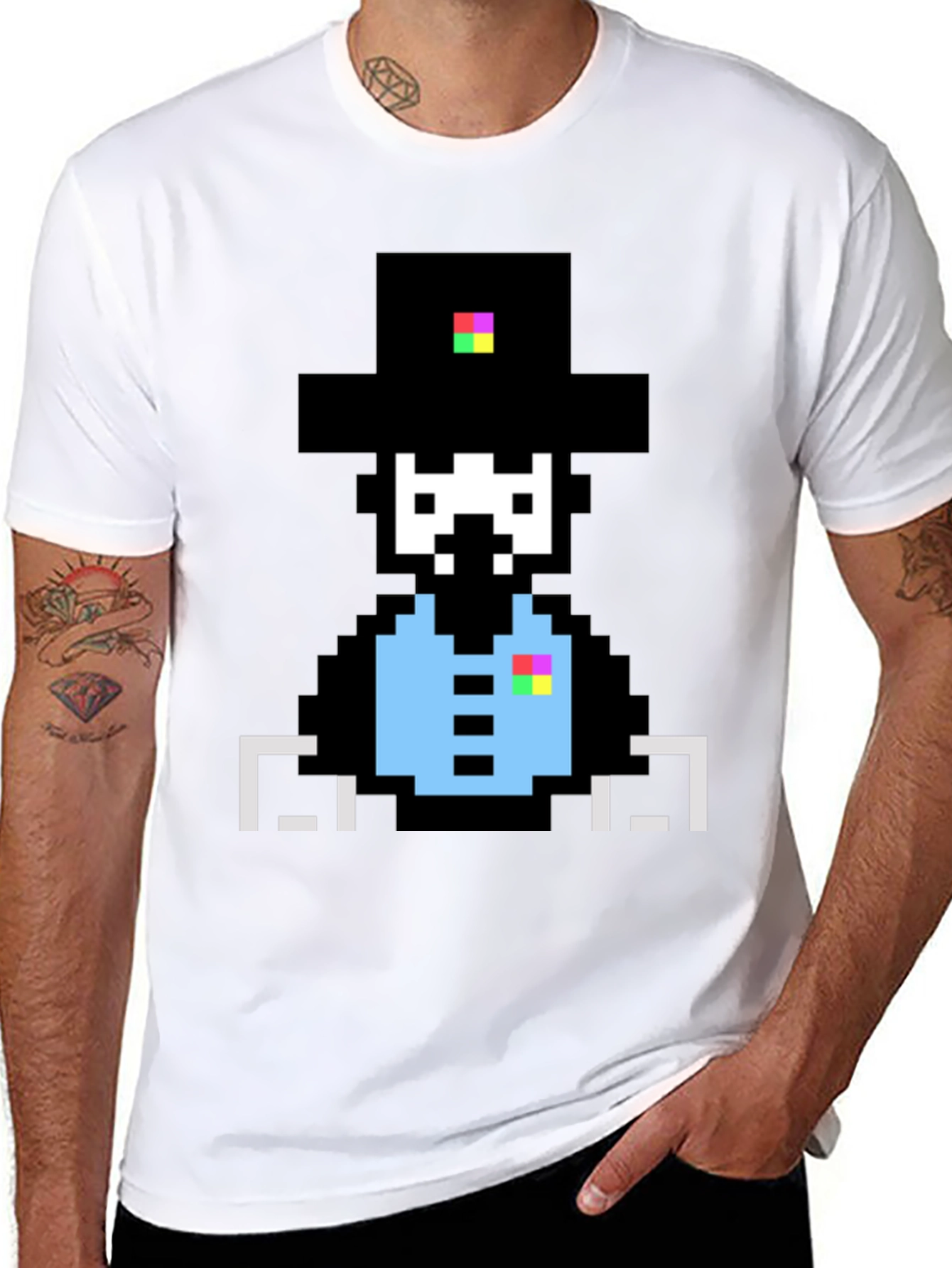 Camiseta Negra con Diseño Pixelado de Sombrero