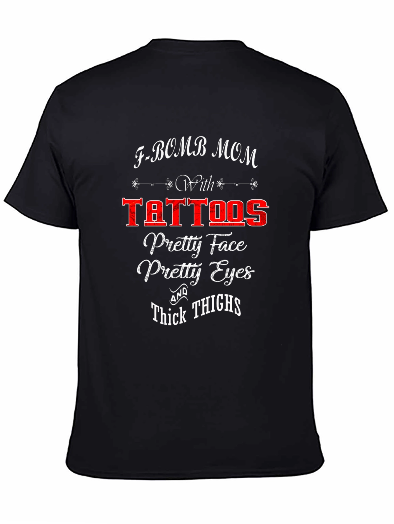 Camiseta Negra con Diseño Gráfico para Mamás con Tatuajes