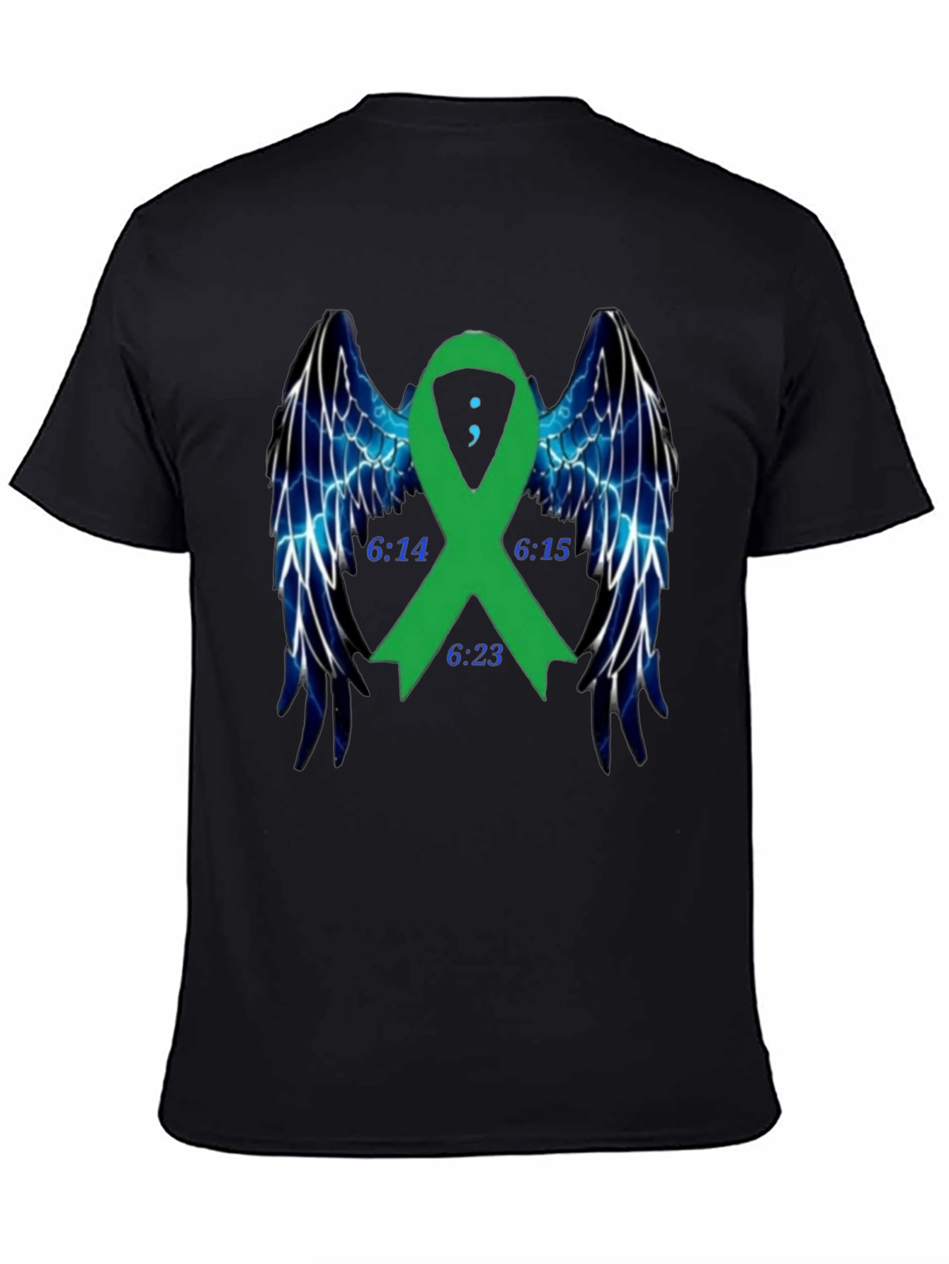 Camiseta Negra Con Cinta Verde y Alas