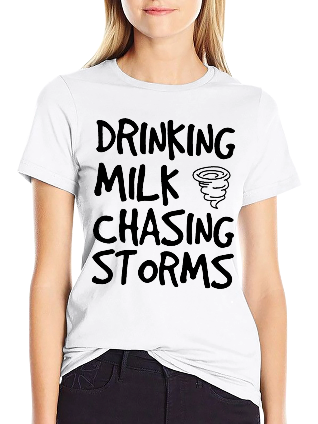 Camiseta Negra Drinking Milk Chasing Storms