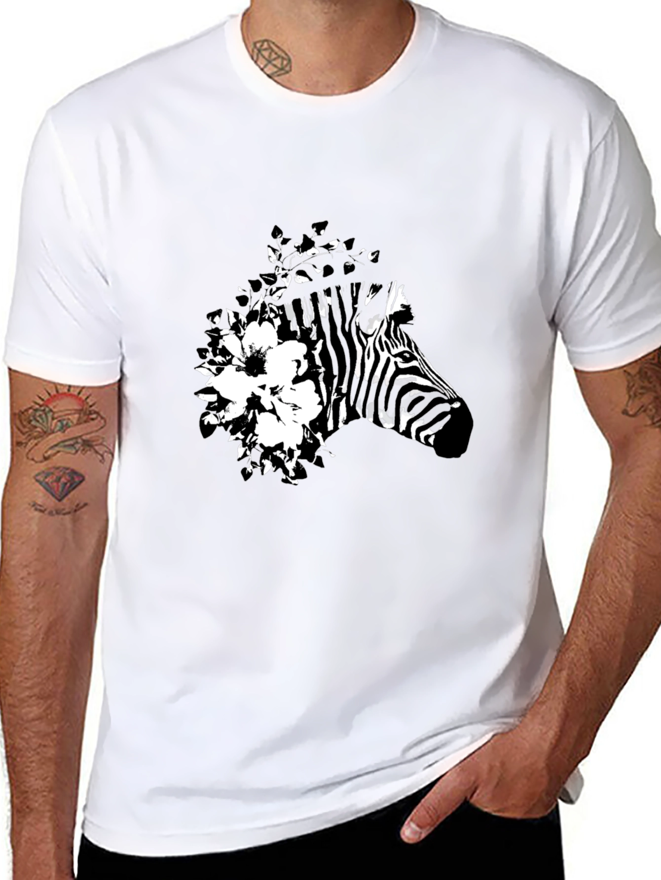 Camiseta Negra con Diseño de Cebra Floral