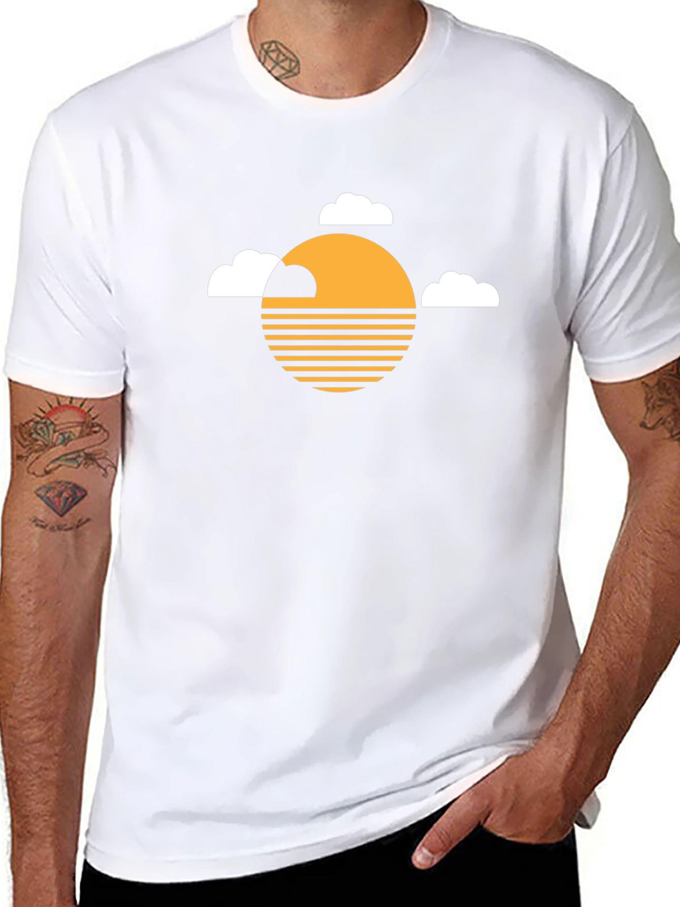Camiseta Negra con Diseño de Sol y Nubes