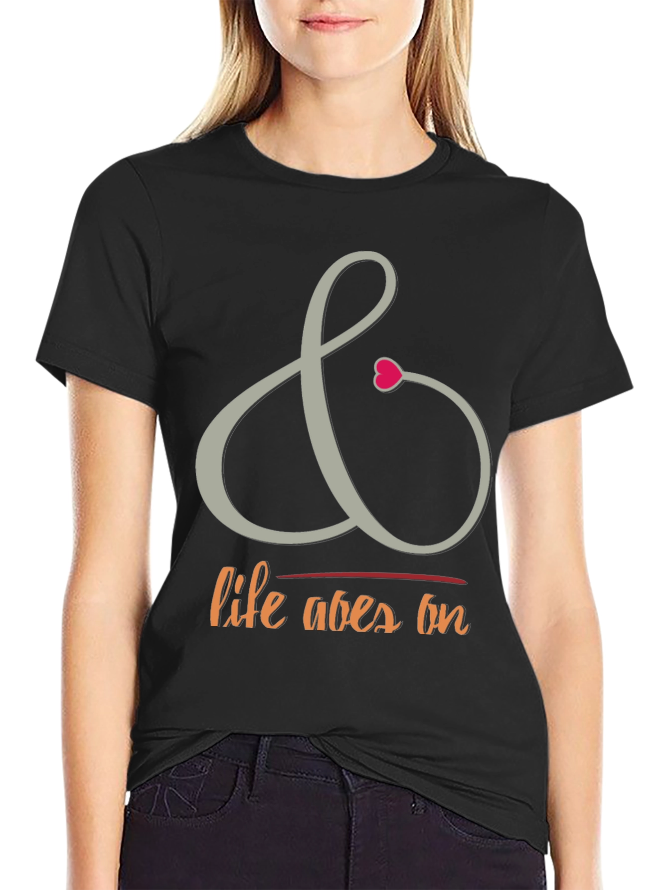 Camiseta Negra con Diseño La Vida Sigue