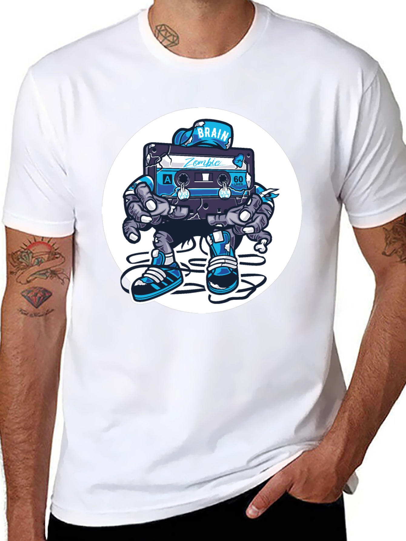 Camiseta Negra con Diseño de Cassette Zombie