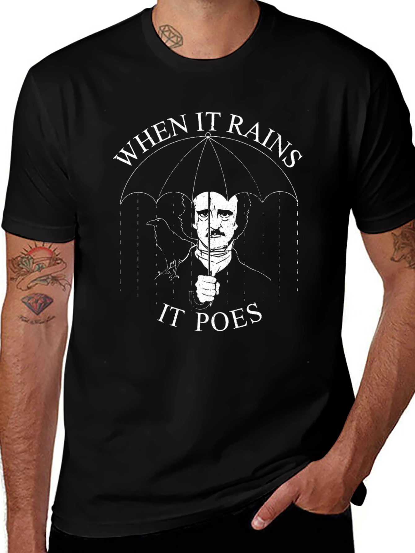Camiseta Negra When It Rains It Poes