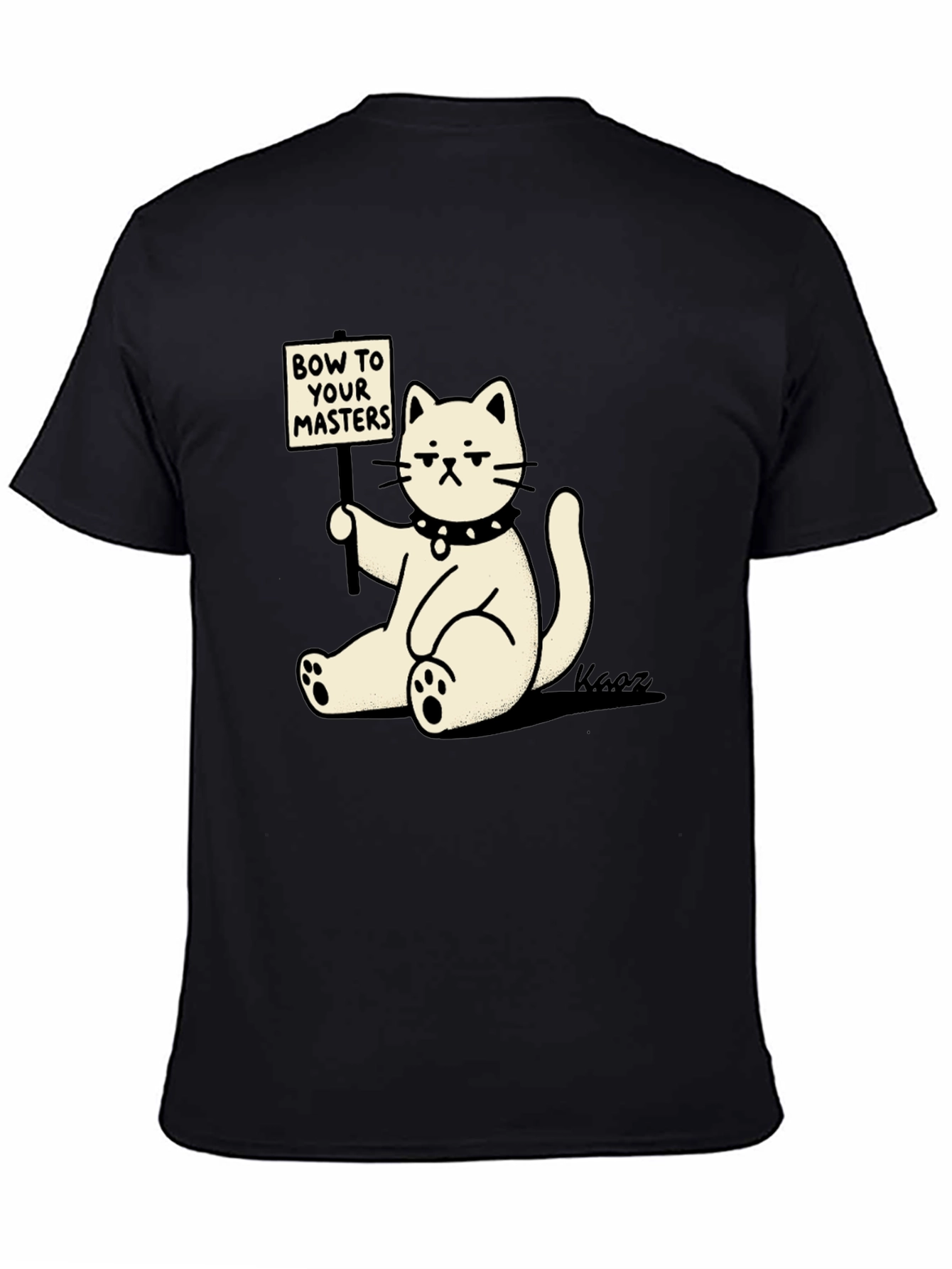 Camiseta Negra con Gato Demandando Sumisión