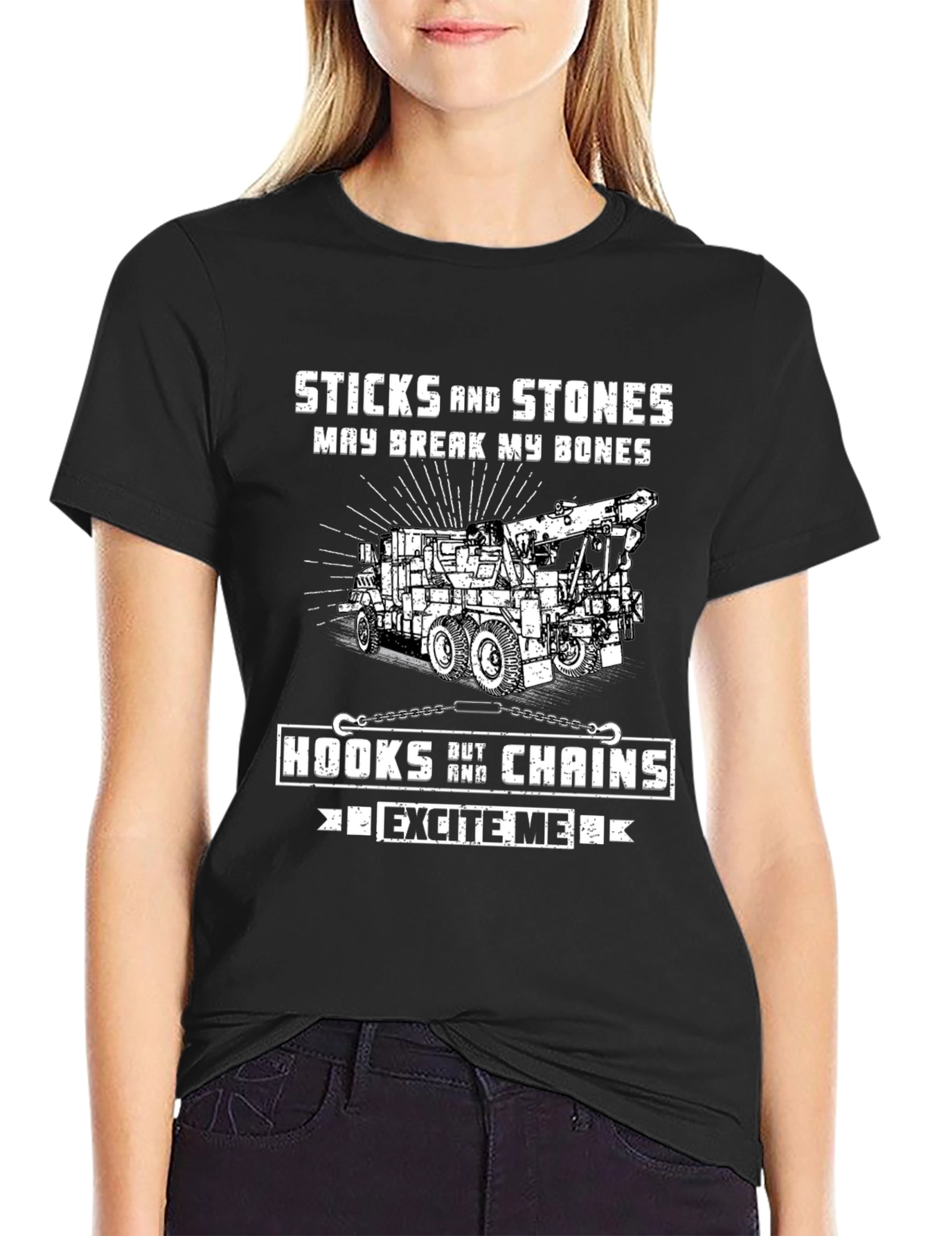 Camiseta Negra: Sticks and Stones para Amantes de Remolques