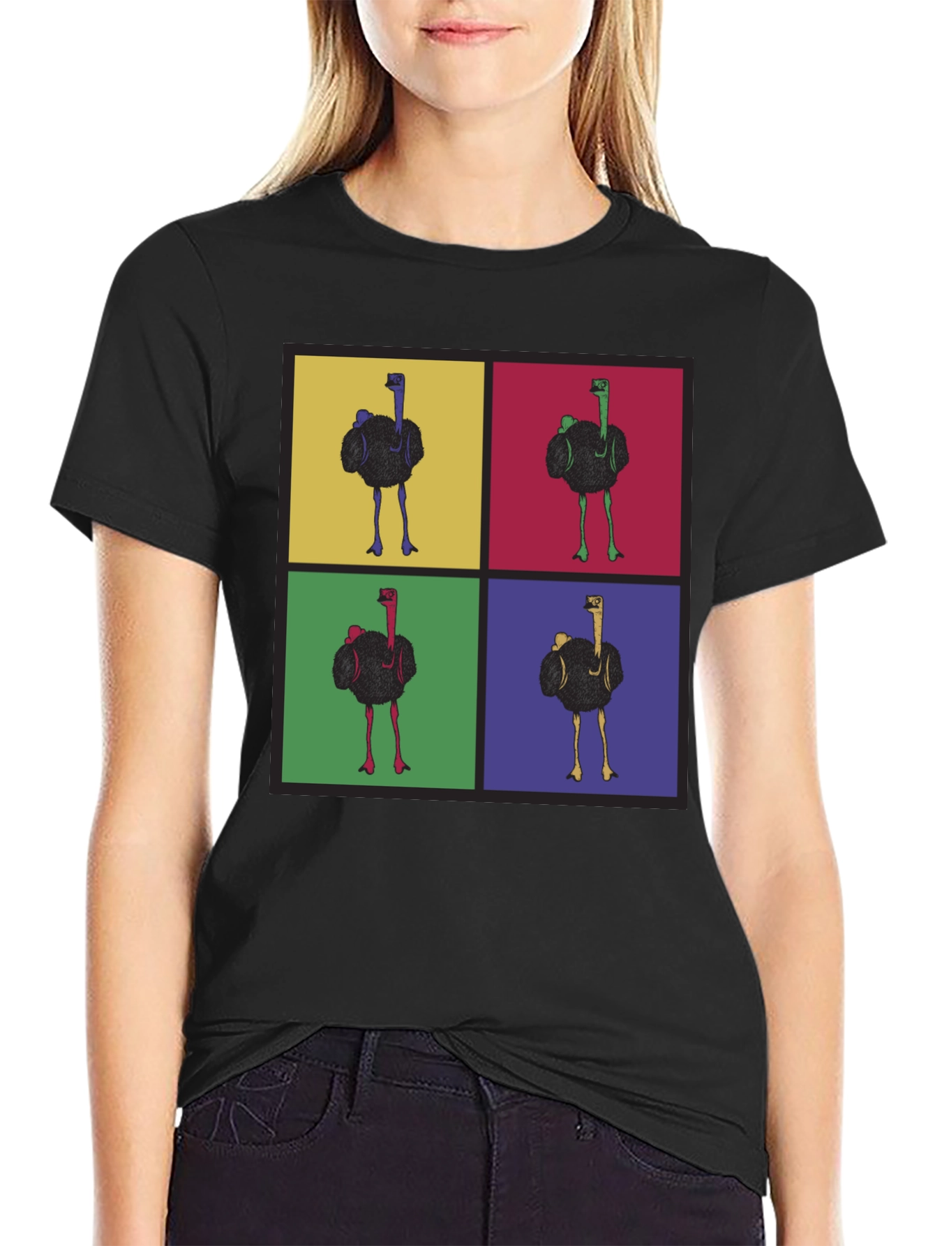 Camiseta Negra con Diseño Pop Art de Avestruces