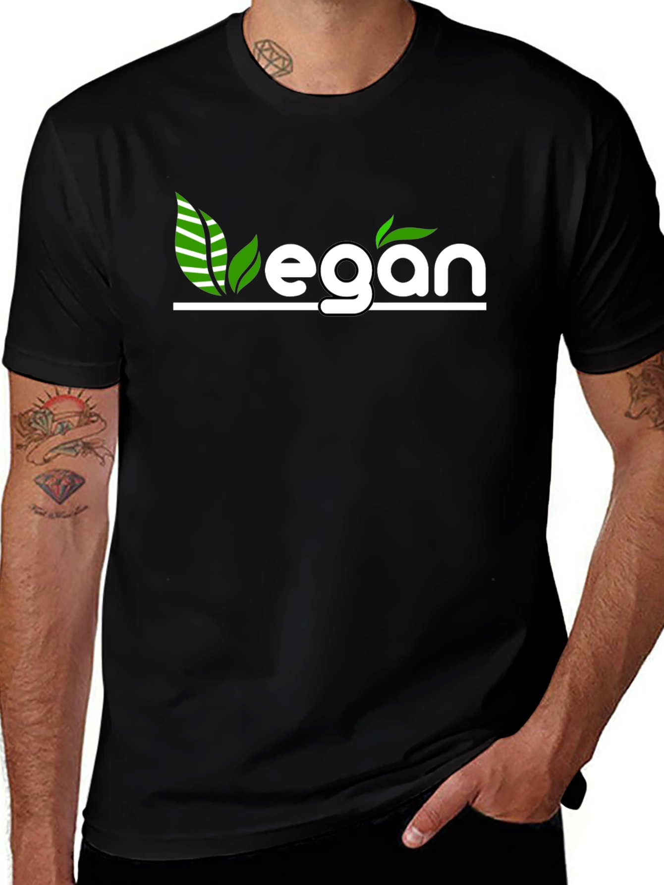 Camiseta Negra Vegana con Diseño de Hojas Verdes