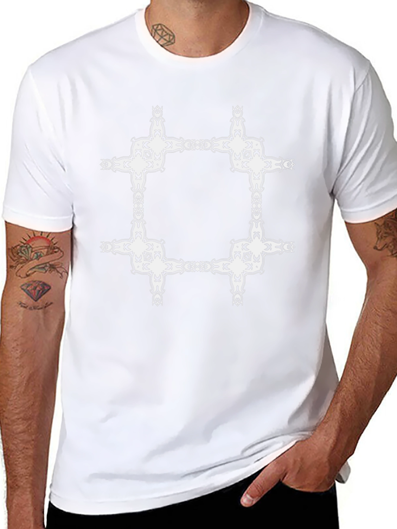 Camiseta Negra con Diseño Cuadrado Abstracto