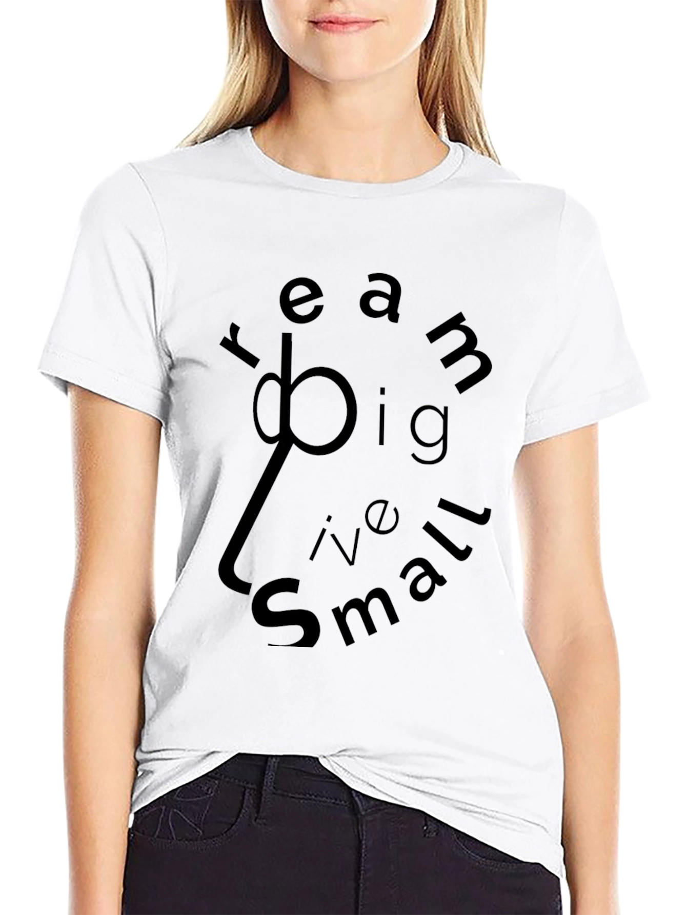 Camiseta Negra Sueña en Grande Vive en Pequeño