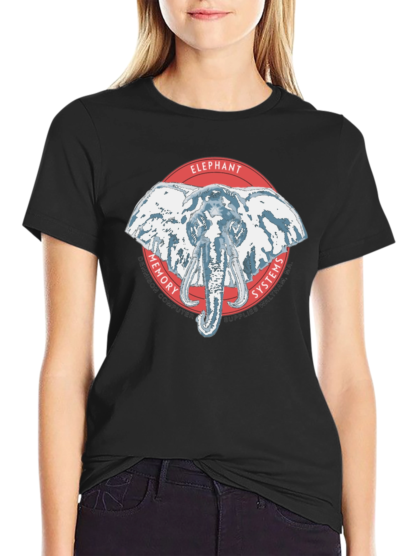 Camiseta Negra: Elefante y Sistemas de Memoria