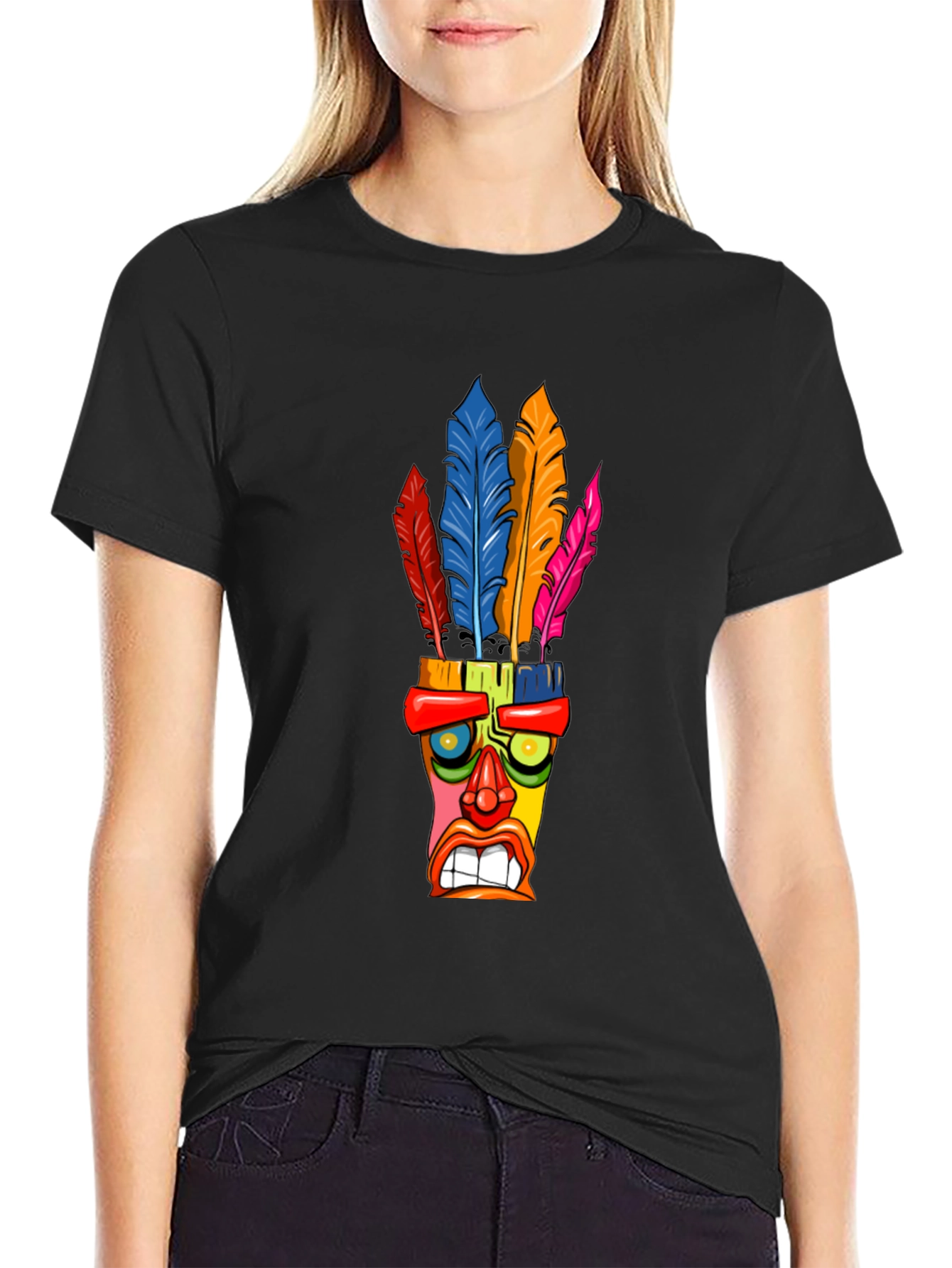 Camiseta Negra con Diseño Tiki Tribal