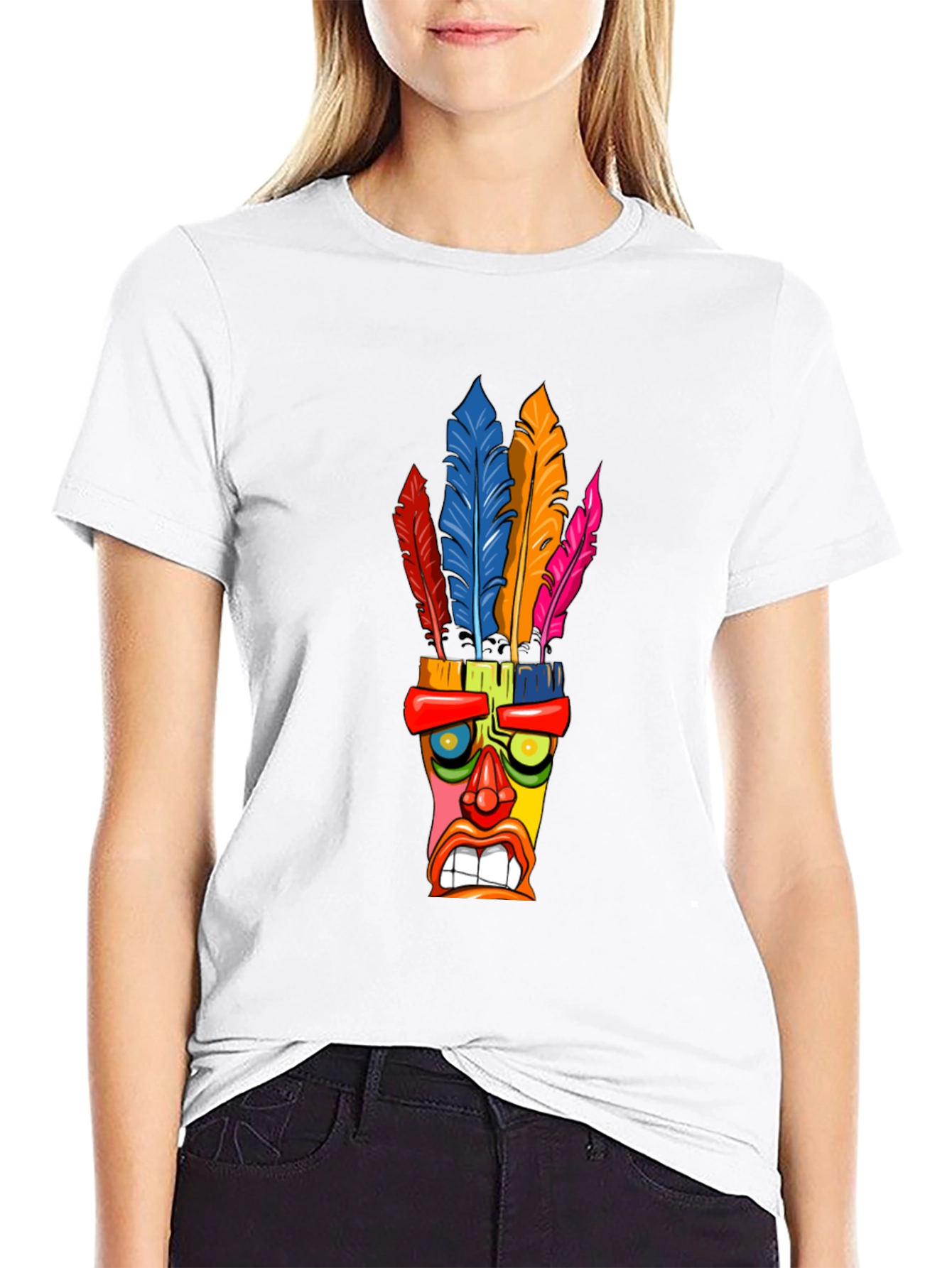 Camiseta Negra con Diseño Tiki Tribal