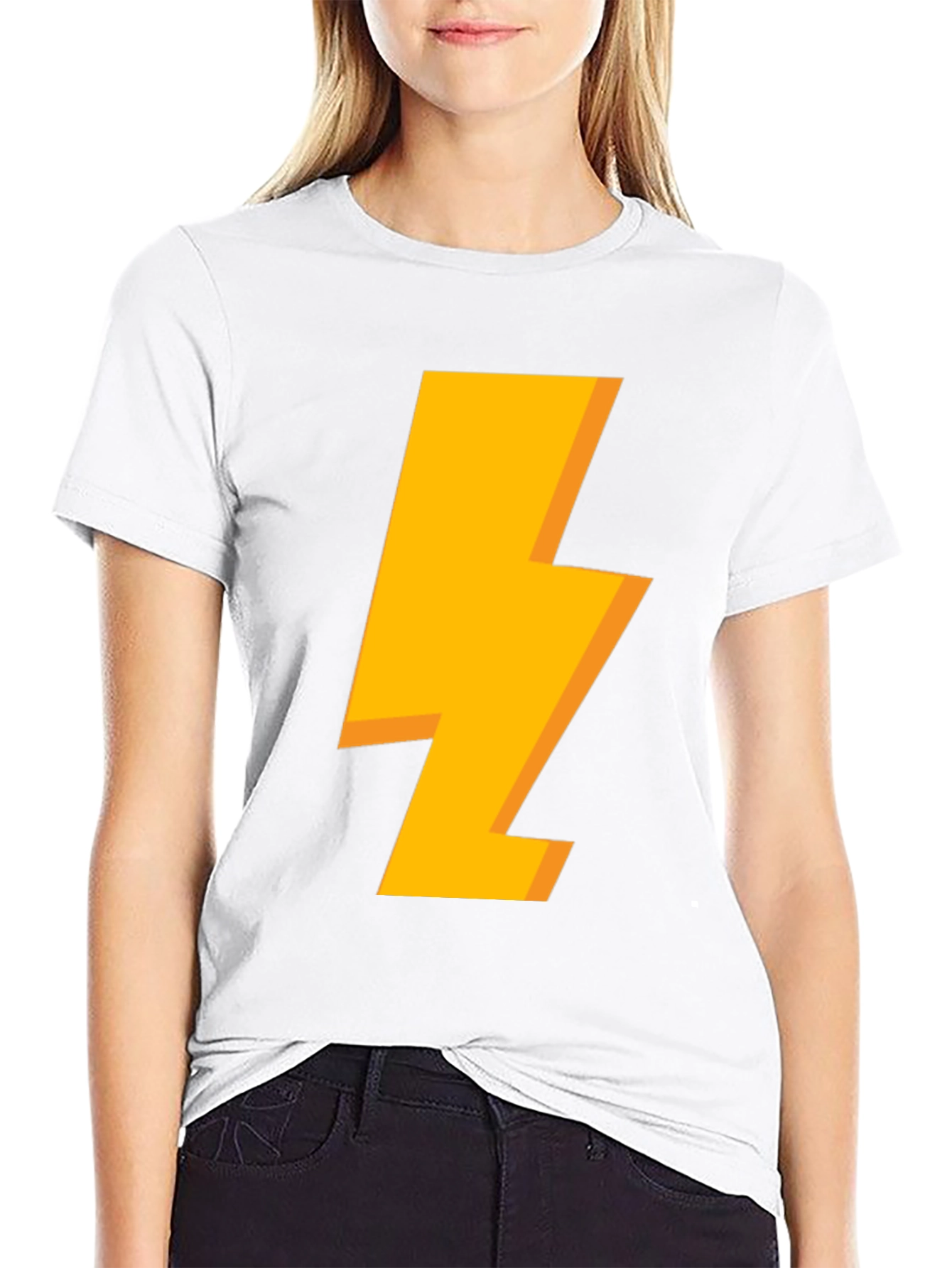 Camiseta Negra con Rayo Amarillo
