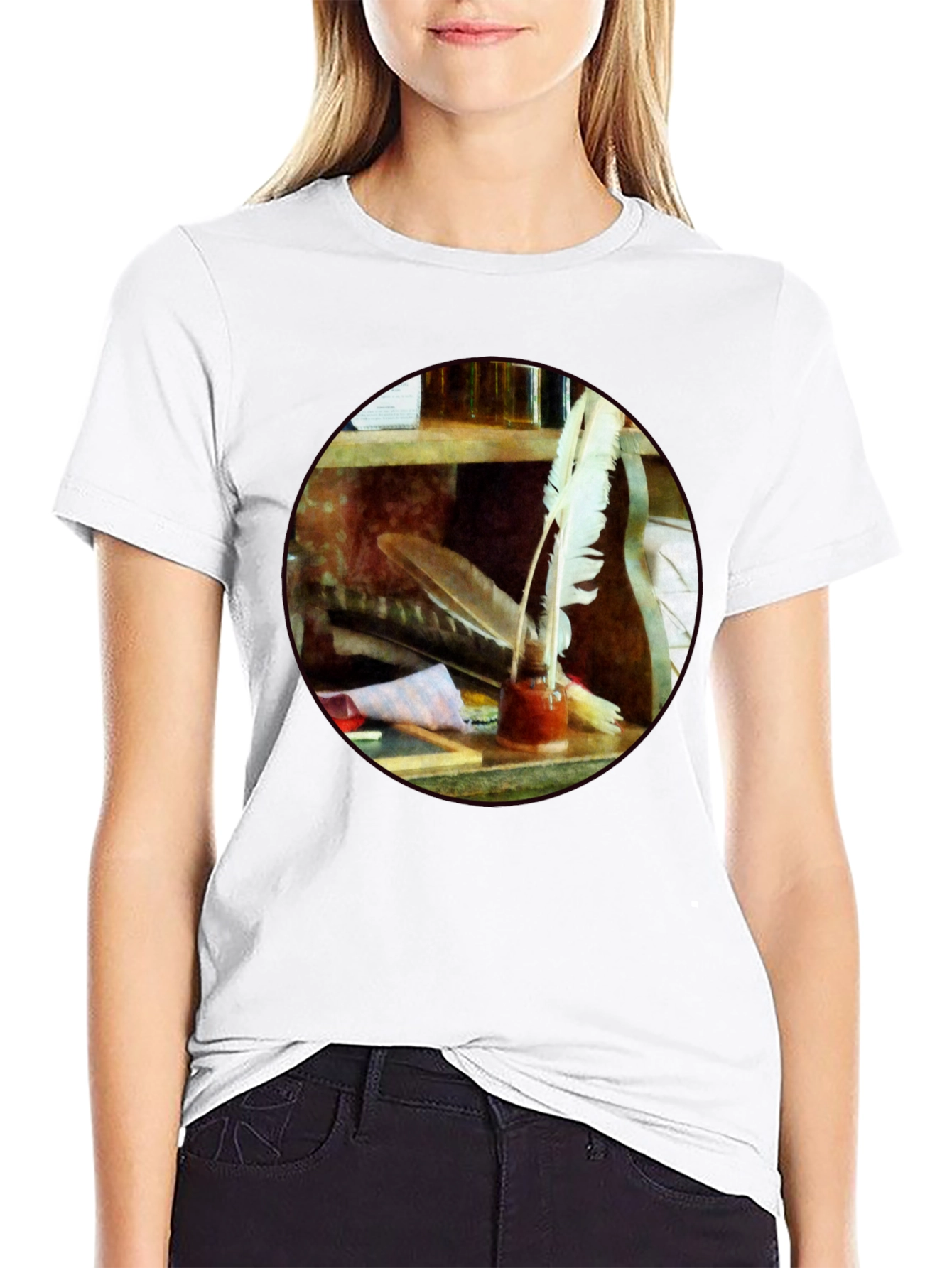 Camiseta Negra Escritor con Plumas