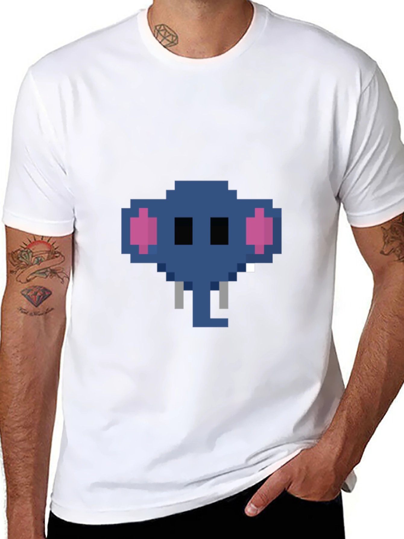 Camiseta Negra con Elefante Pixelado