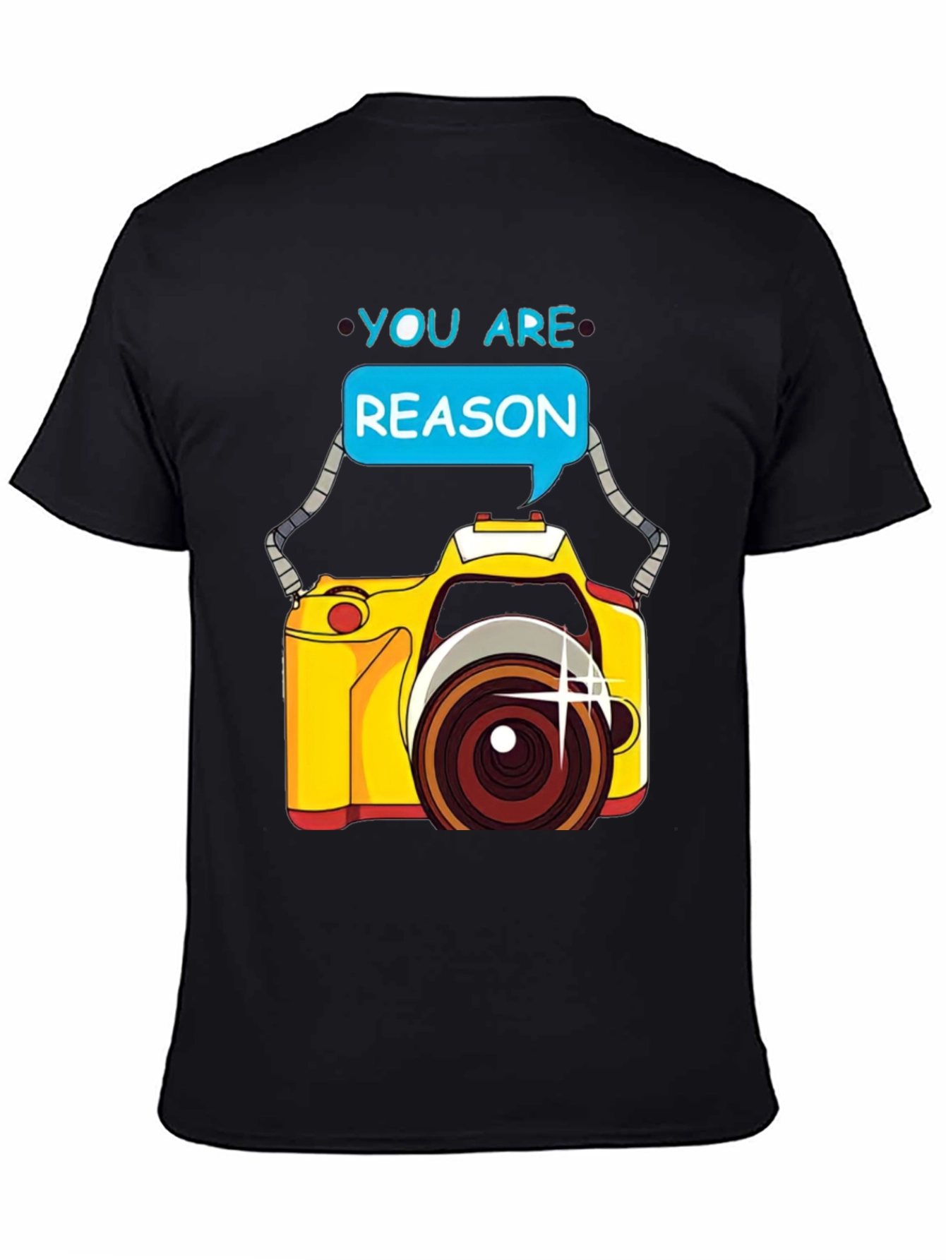 Camiseta Negra con Diseño de Cámara You are Reason