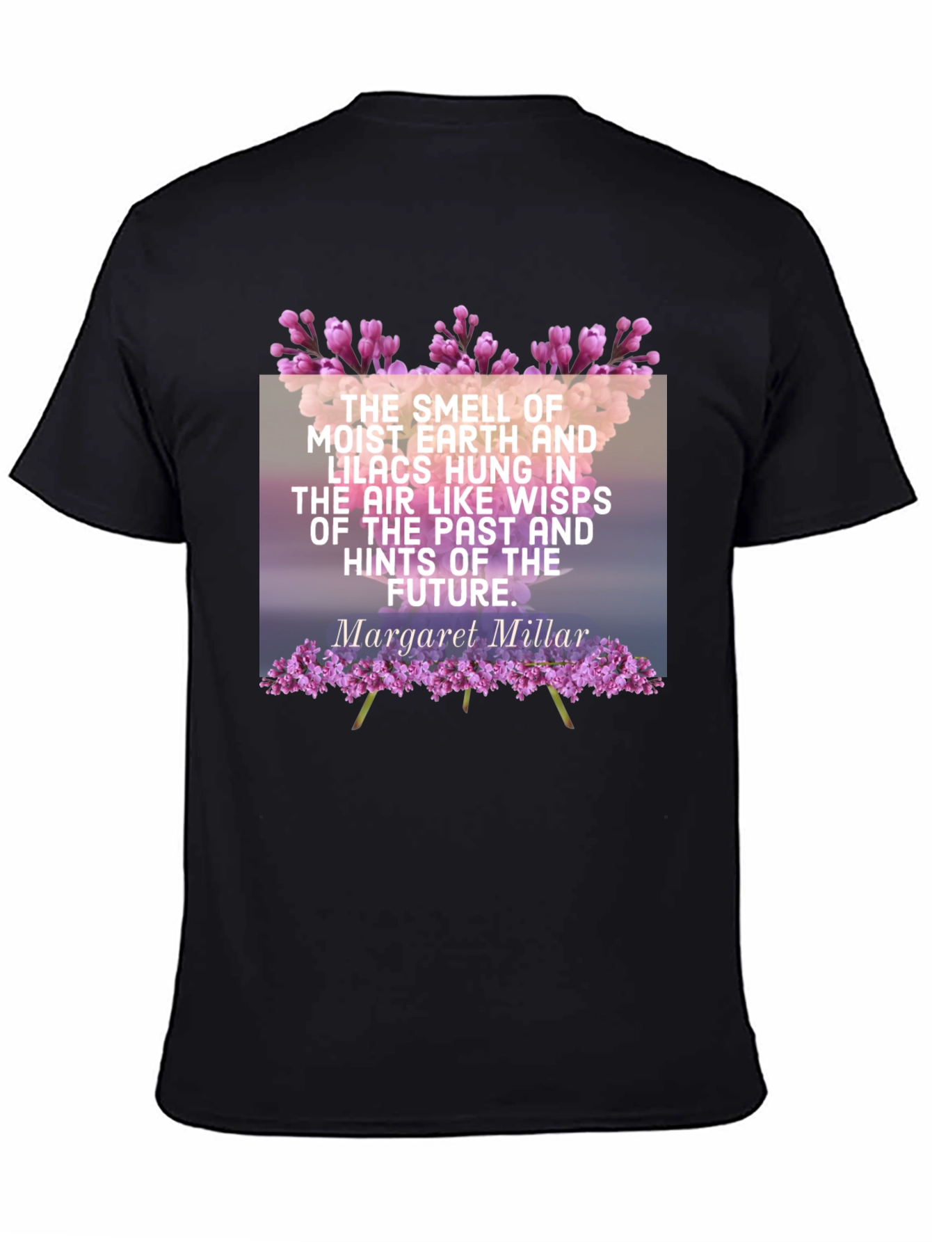 Camiseta Negra con Cita Literaria y Diseño Floral