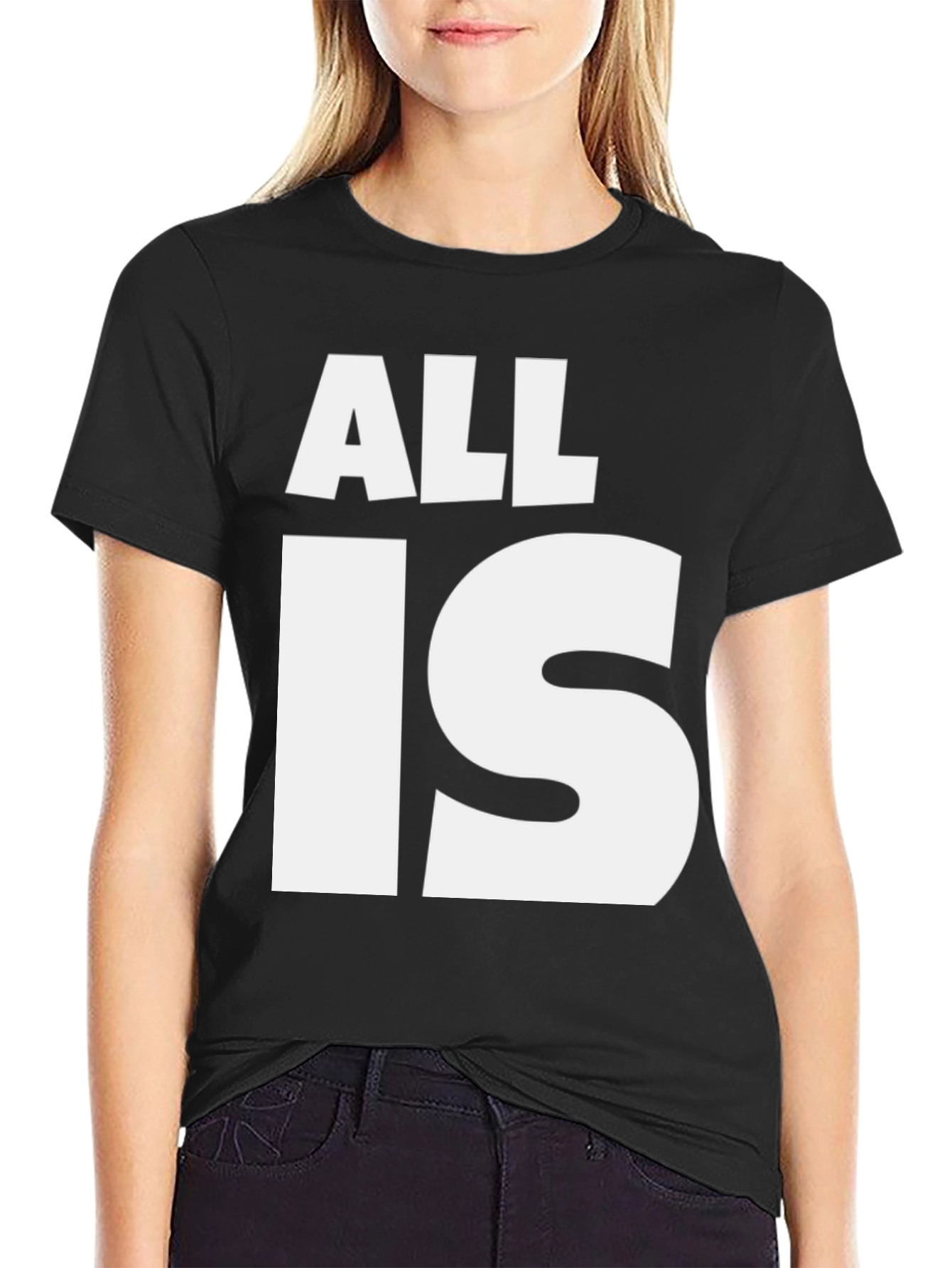 Camiseta Negra con Texto ALL IS