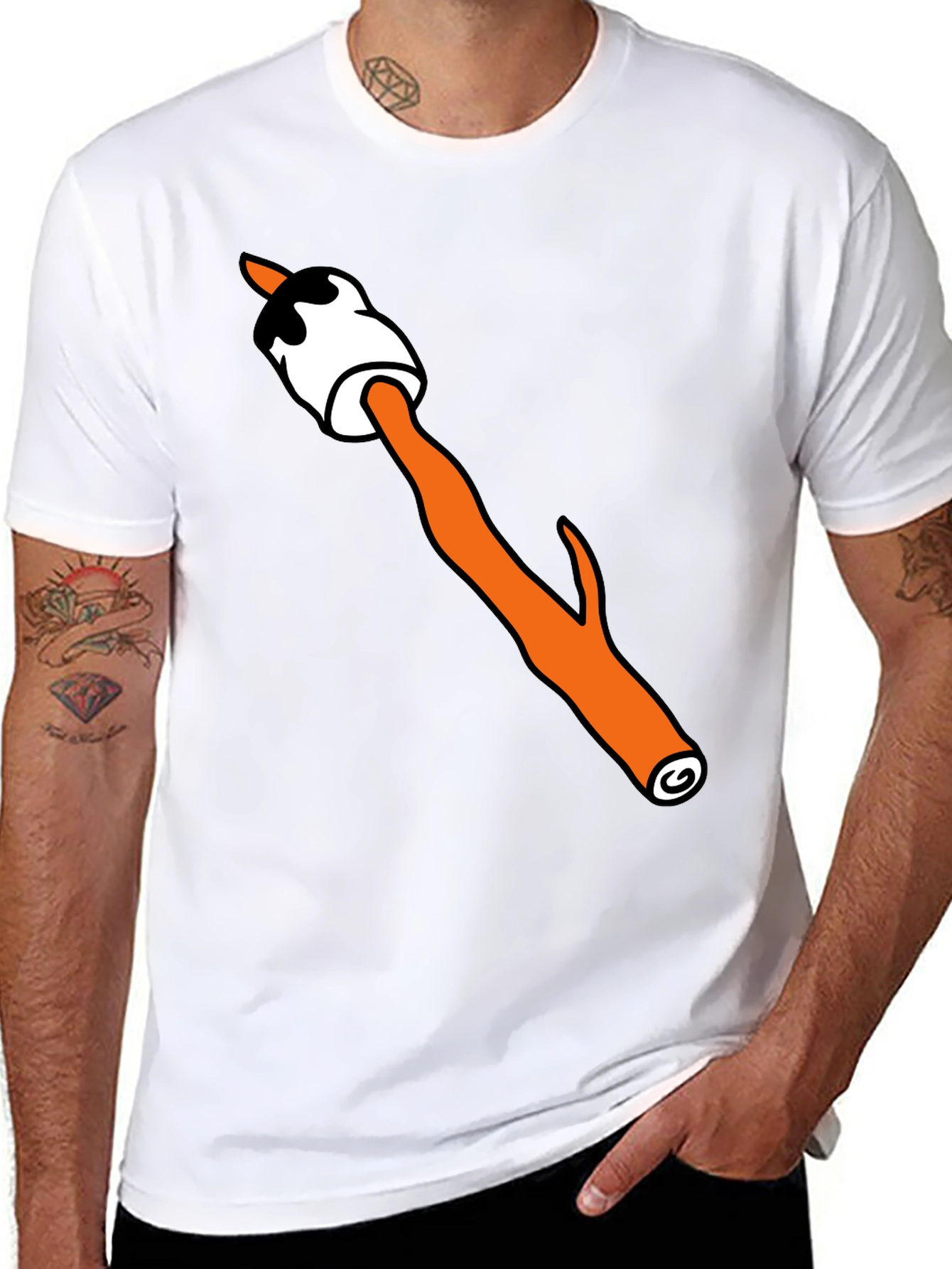 Camiseta Negra con Diseño de Malvavisco Asado Divertido