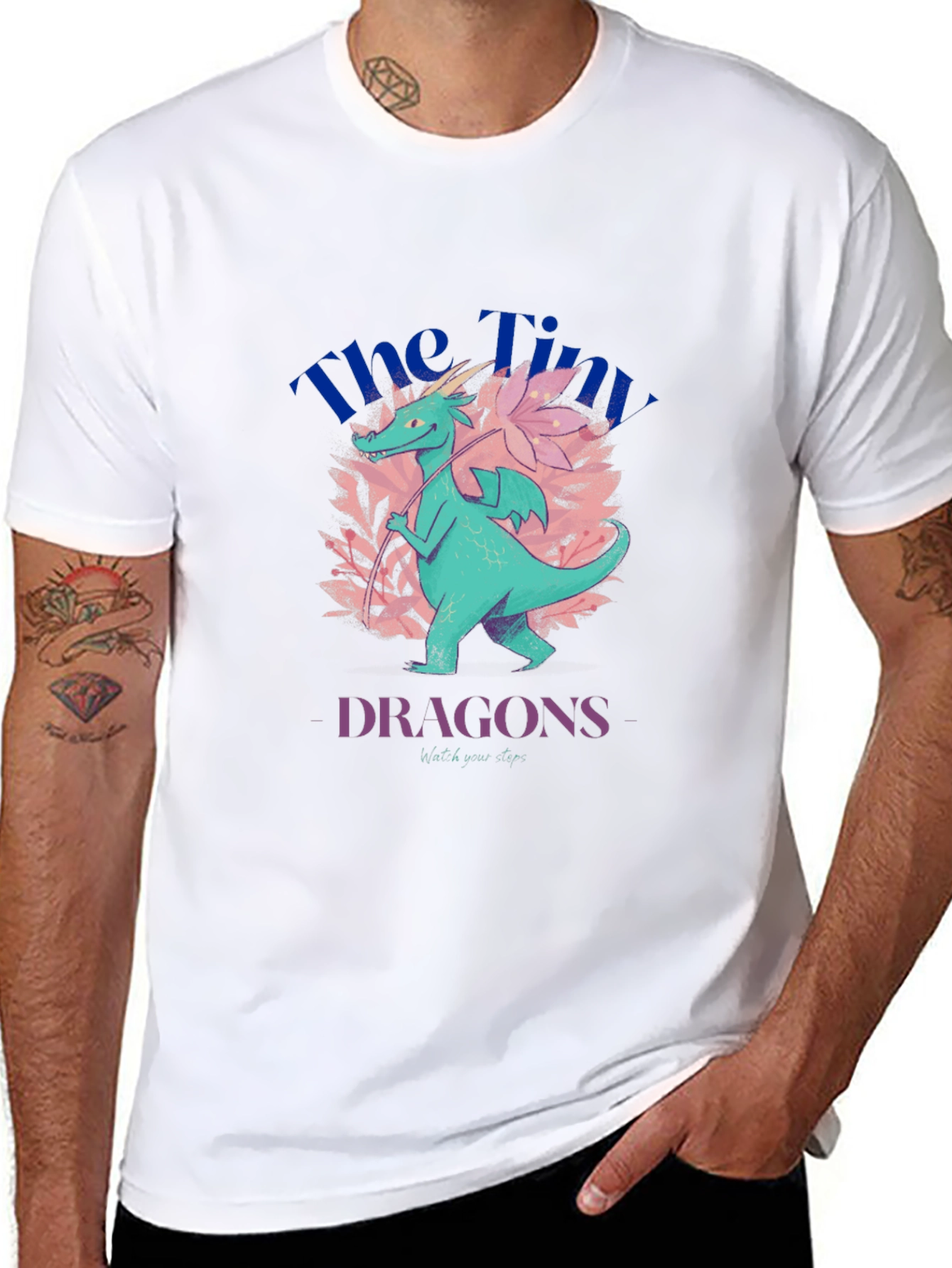 Camiseta Negra con Diseño de Dragón Floral