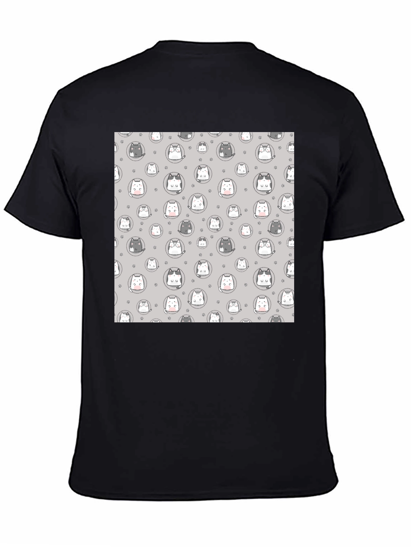 Camiseta Negra con Diseño de Gatos Kawaii