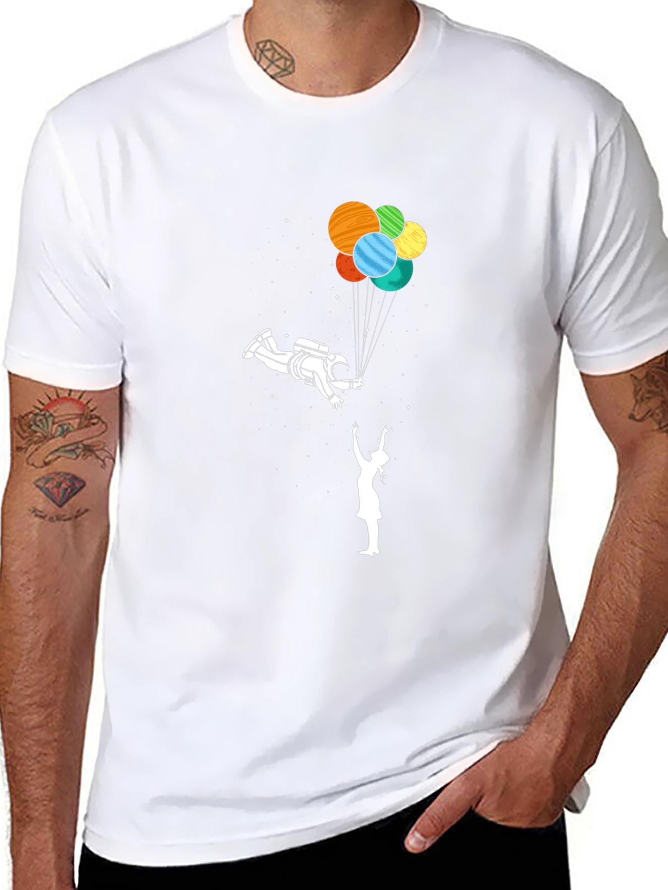 Camiseta Negra Astronauta y Globos