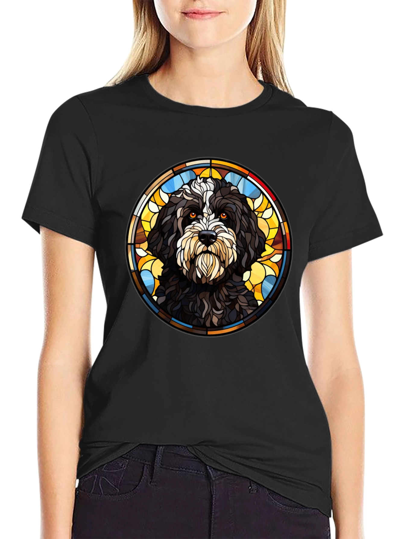 Camiseta Negra con Diseño de Perro Vitral