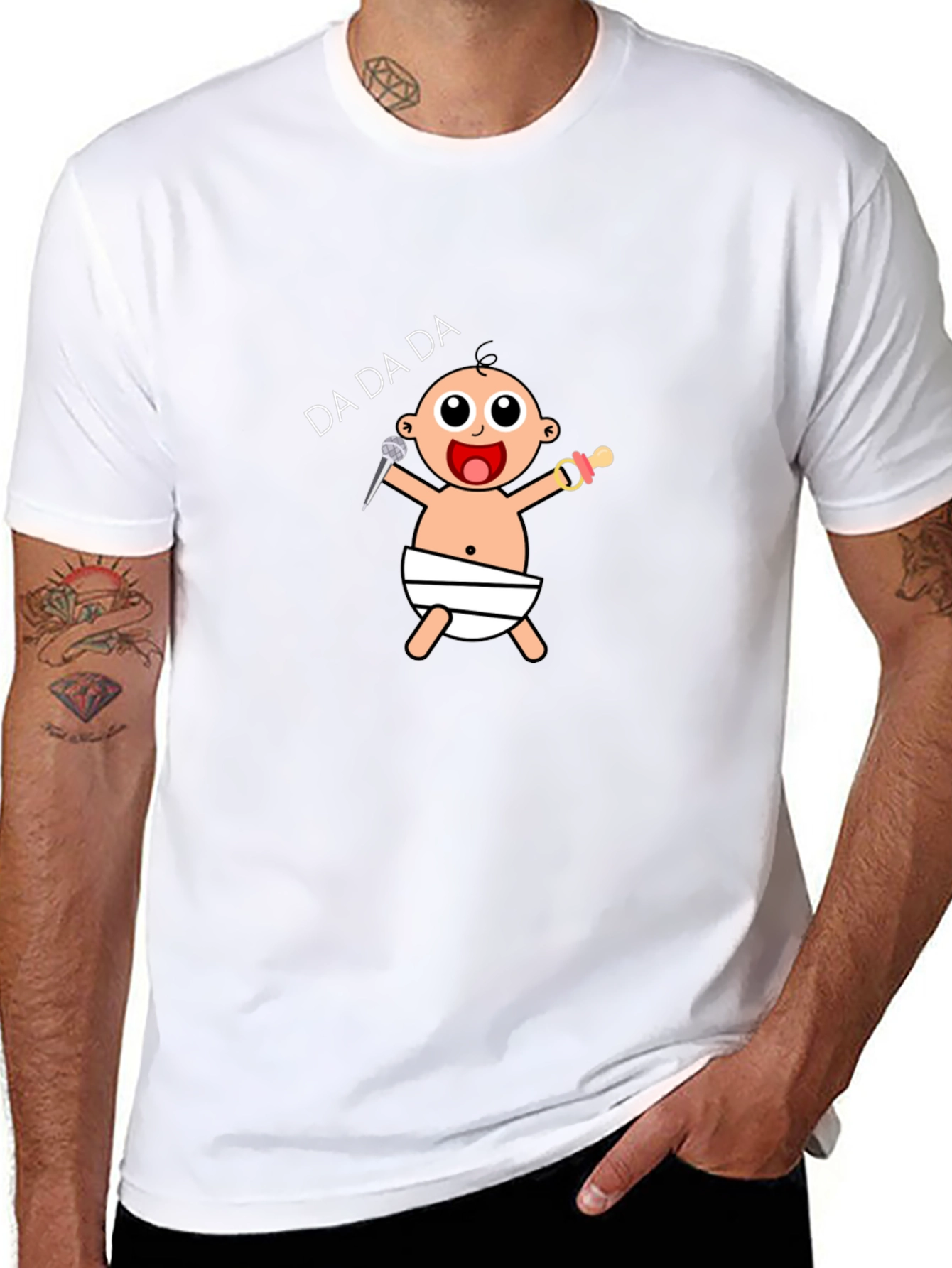 Camiseta Negra con Diseño de Bebé Cantante