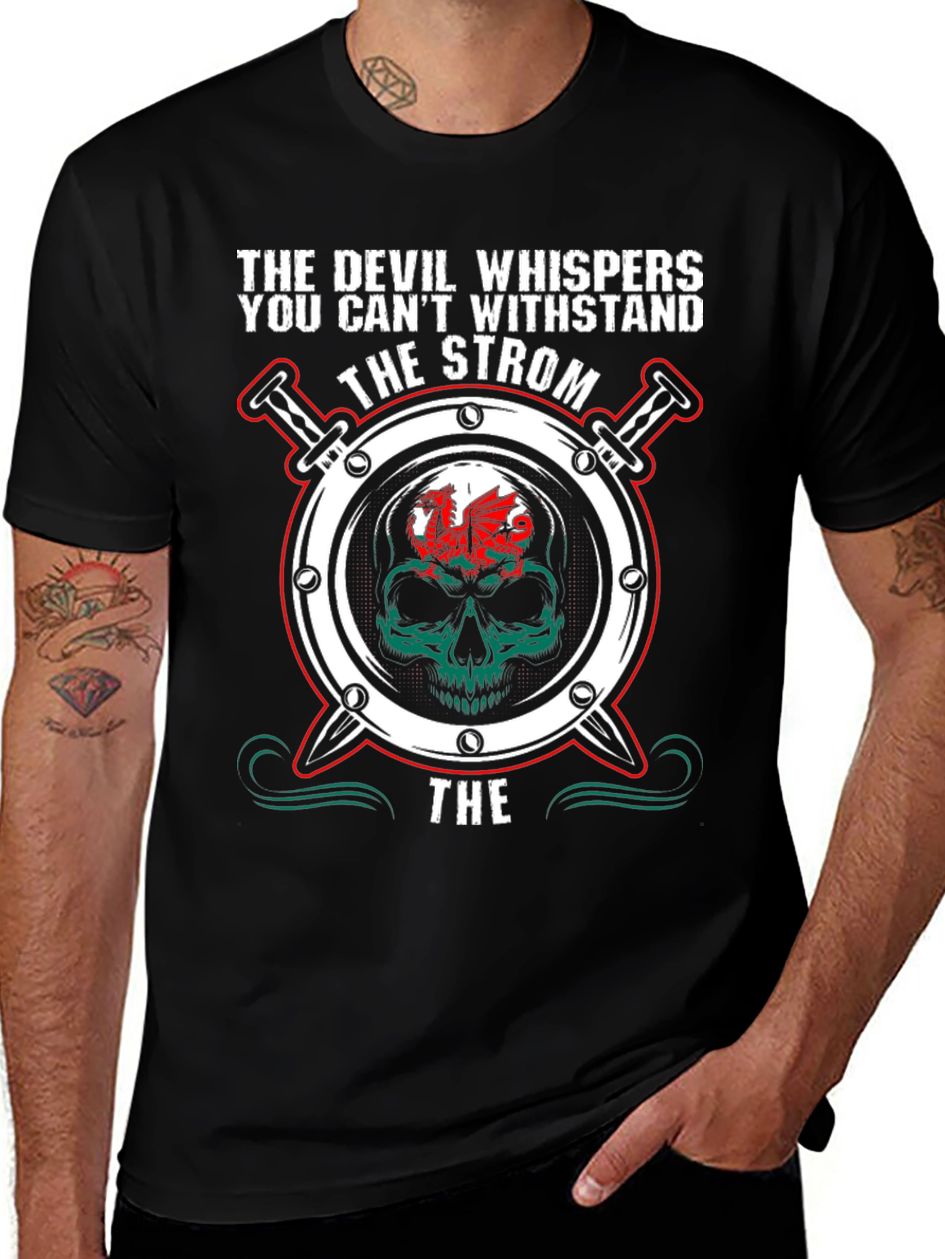 Camiseta Negra: El Diablo Whispers - Diseño Único