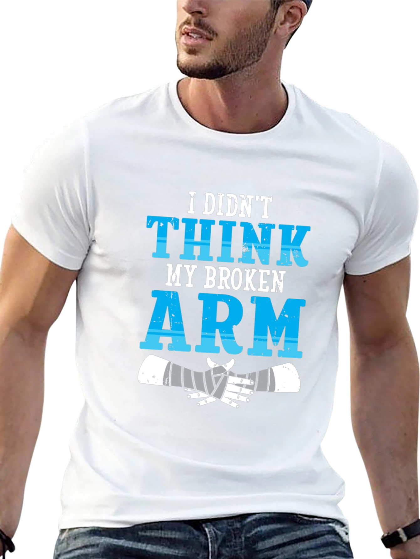Camiseta Negra Brazo Roto Humorística