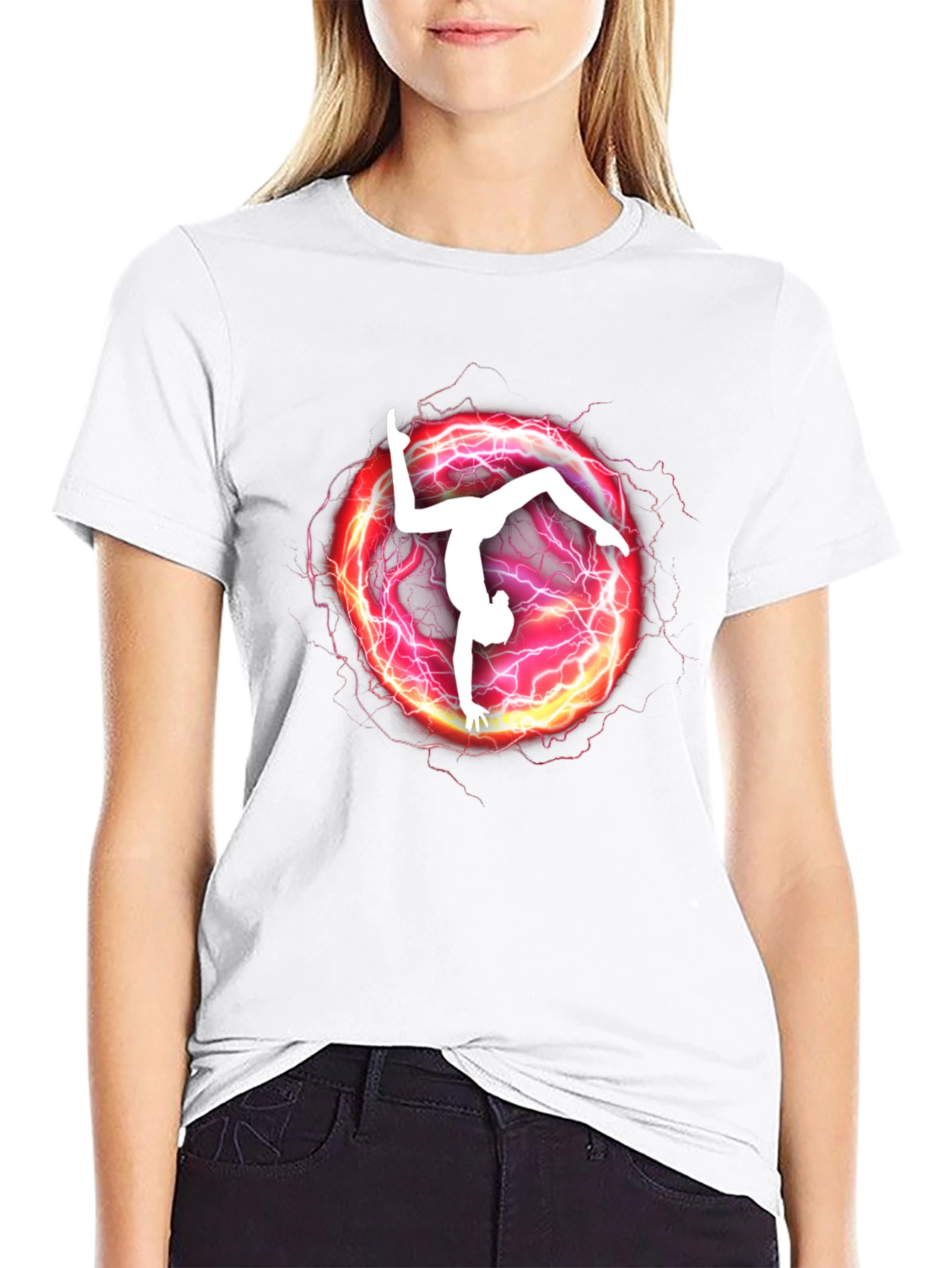 Camiseta Negra con Diseño de Gimnasta Eléctrica