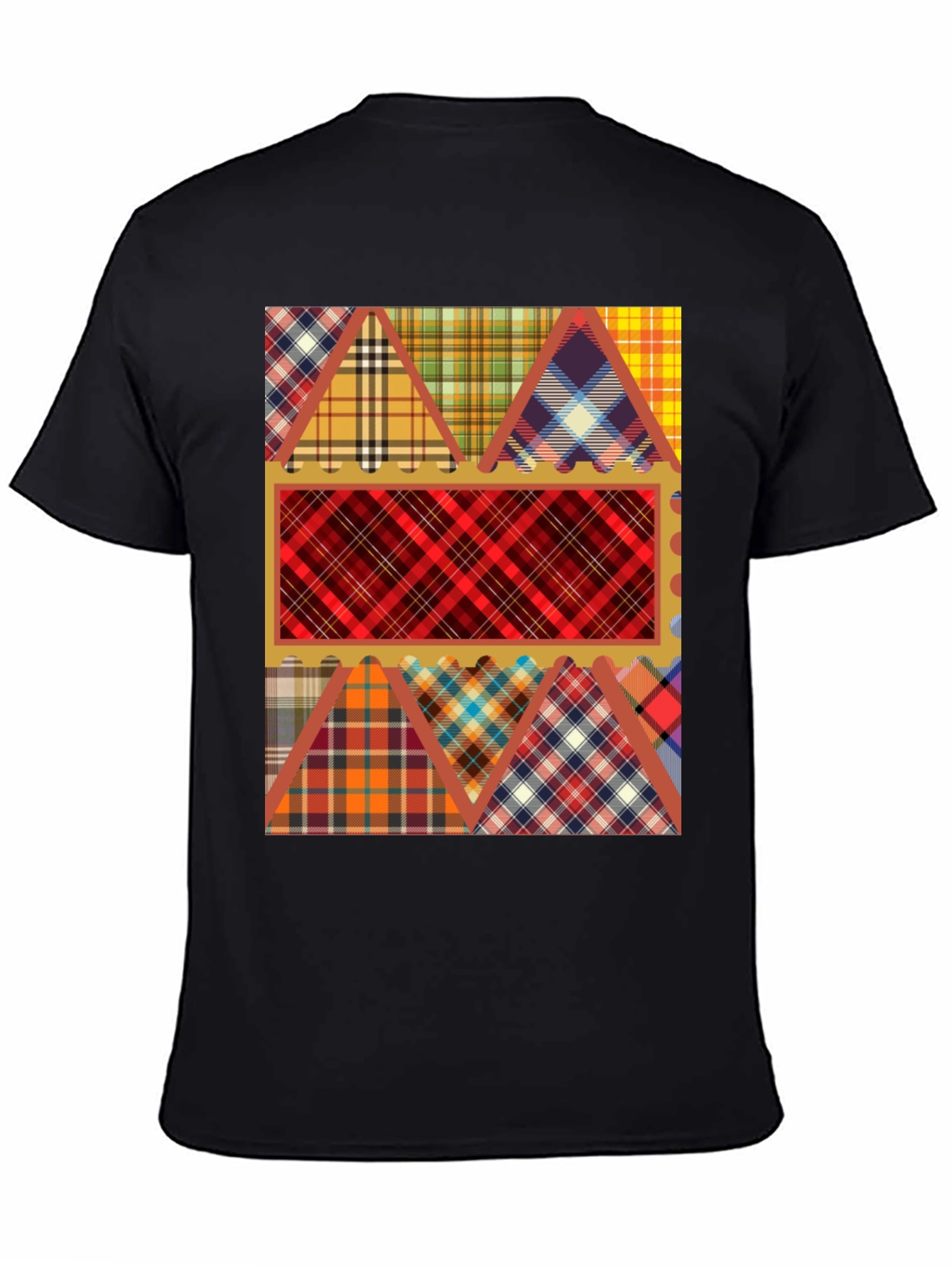 Camiseta Negra con Diseño de Tartán Patchwork