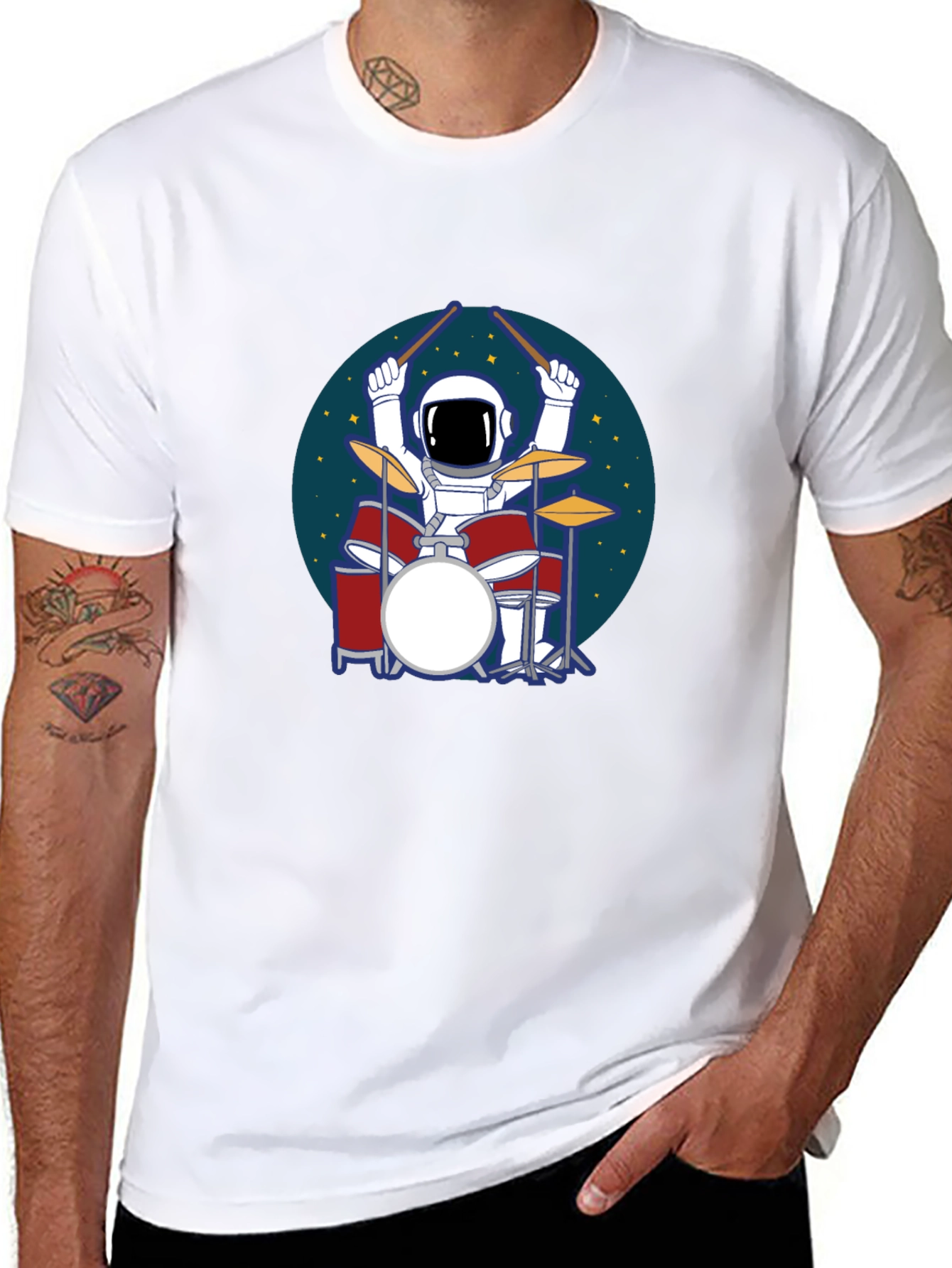 Camiseta Hombre Negra Astronauta Baterista Espacial
