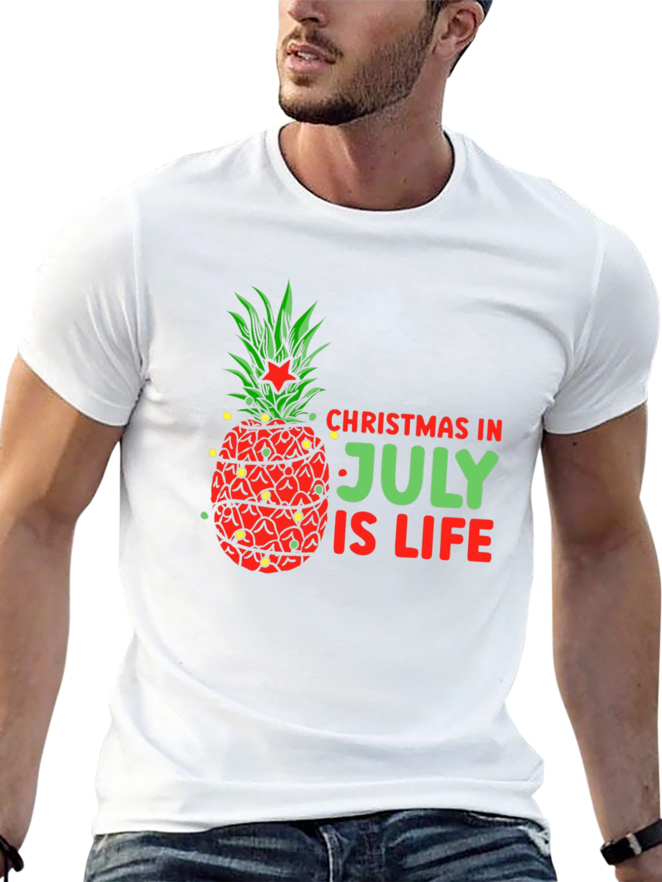 Camiseta Negra Navideña con Piña en Julio