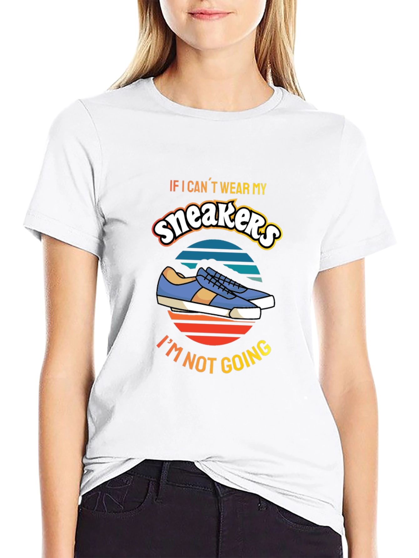 Camiseta Negra con Diseño de Zapatillas Sneakers