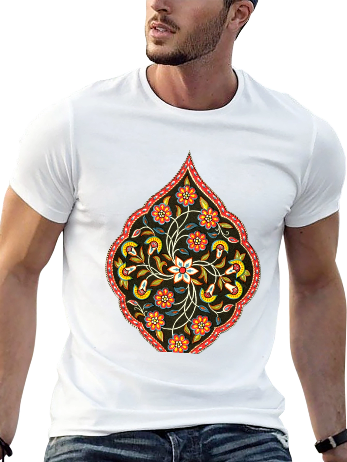 Camiseta Negra con Diseño Floral Persa