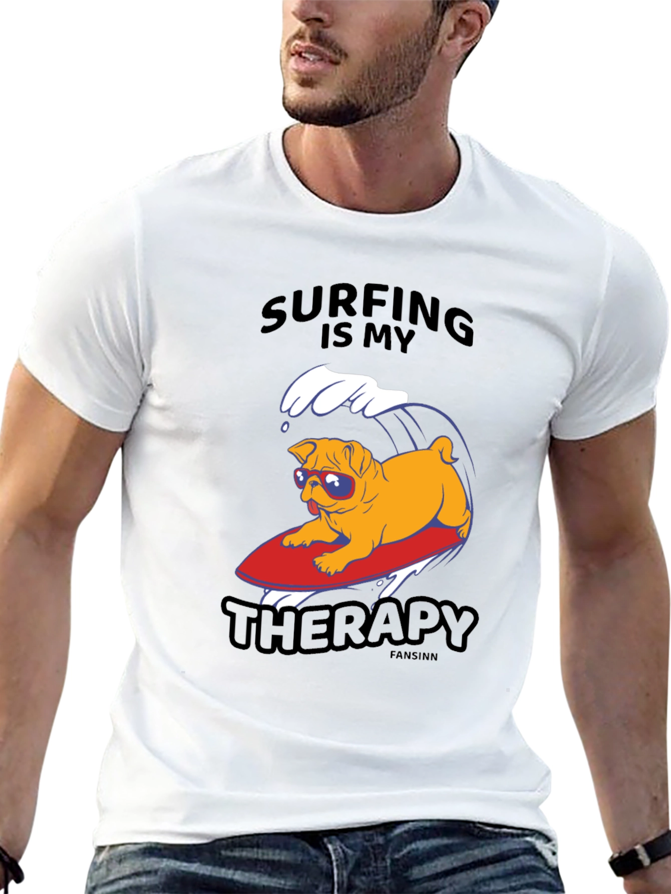 Camiseta Negra con Pug Surfeando: Terapia en Olas