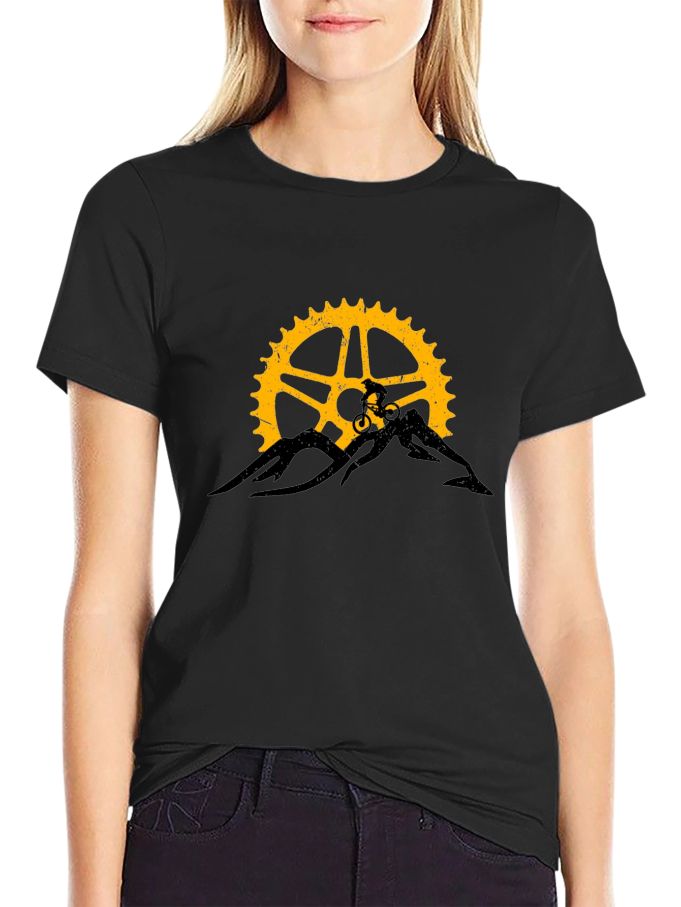 Camiseta Negra con Diseño de Bicicleta de Montaña