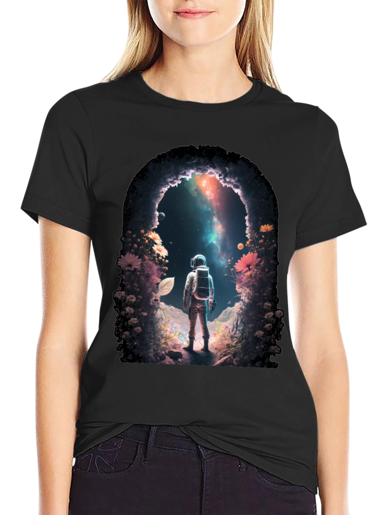 Camiseta Negra con Diseño de Astronauta en el Espacio