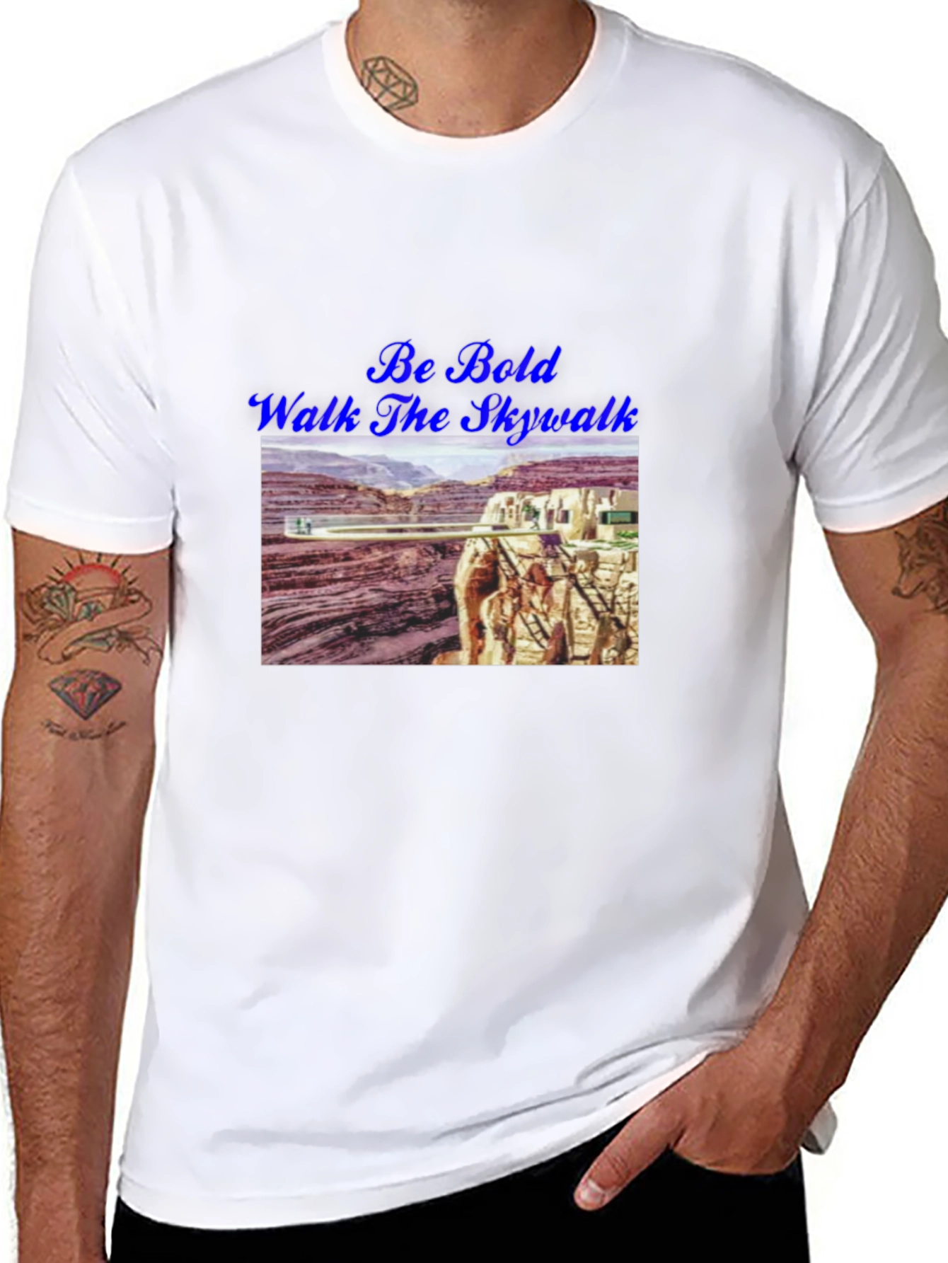 Camiseta Negra Be Bold Walk the Skywalk