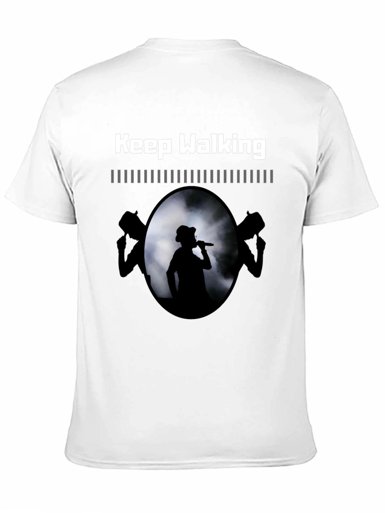 Camiseta Negra Keep Walking con Diseño de Concierto