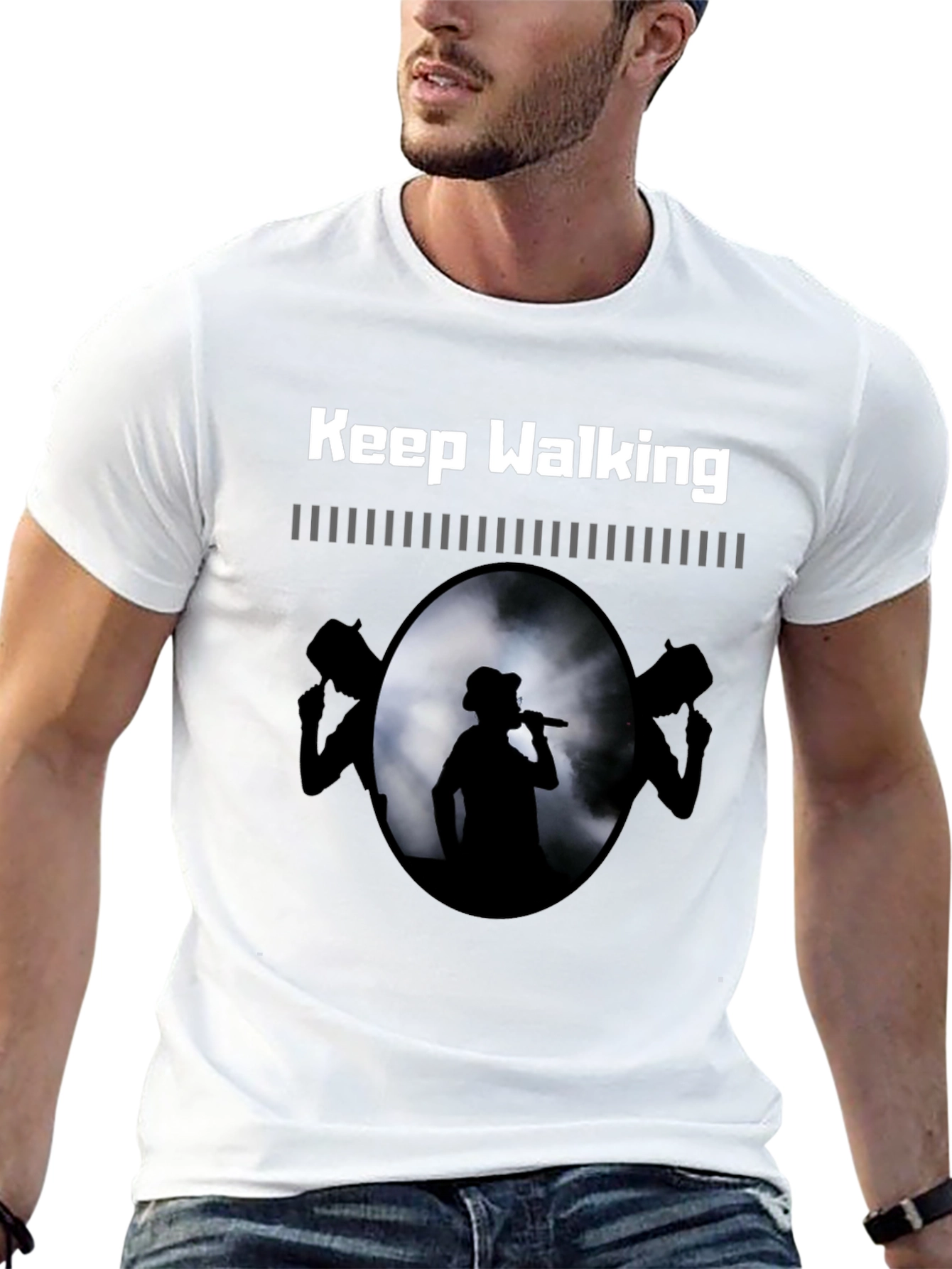 Camiseta Negra Keep Walking con Diseño de Concierto