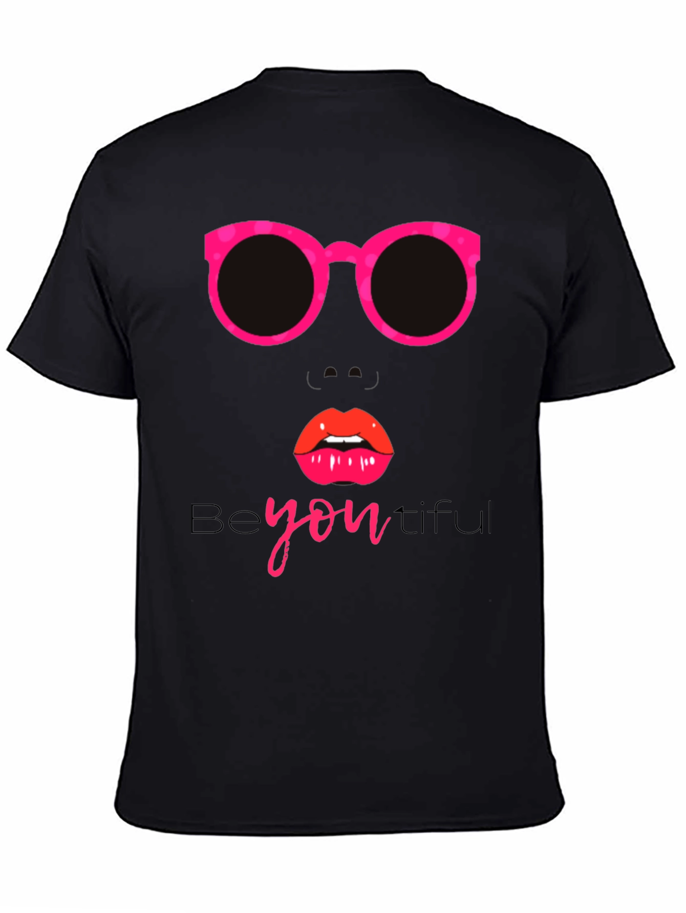 Camiseta Negra con Diseño de Gafas y Labios