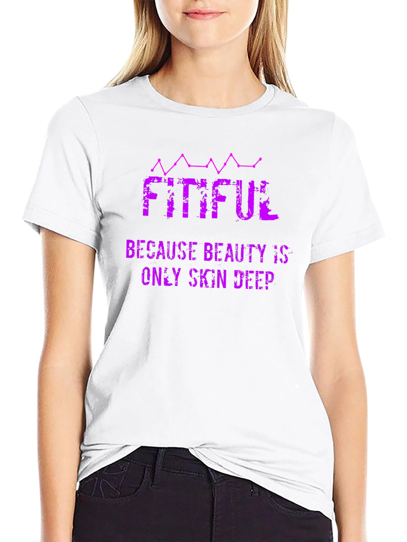 Camiseta Negra Fitiful: Belleza Profunda