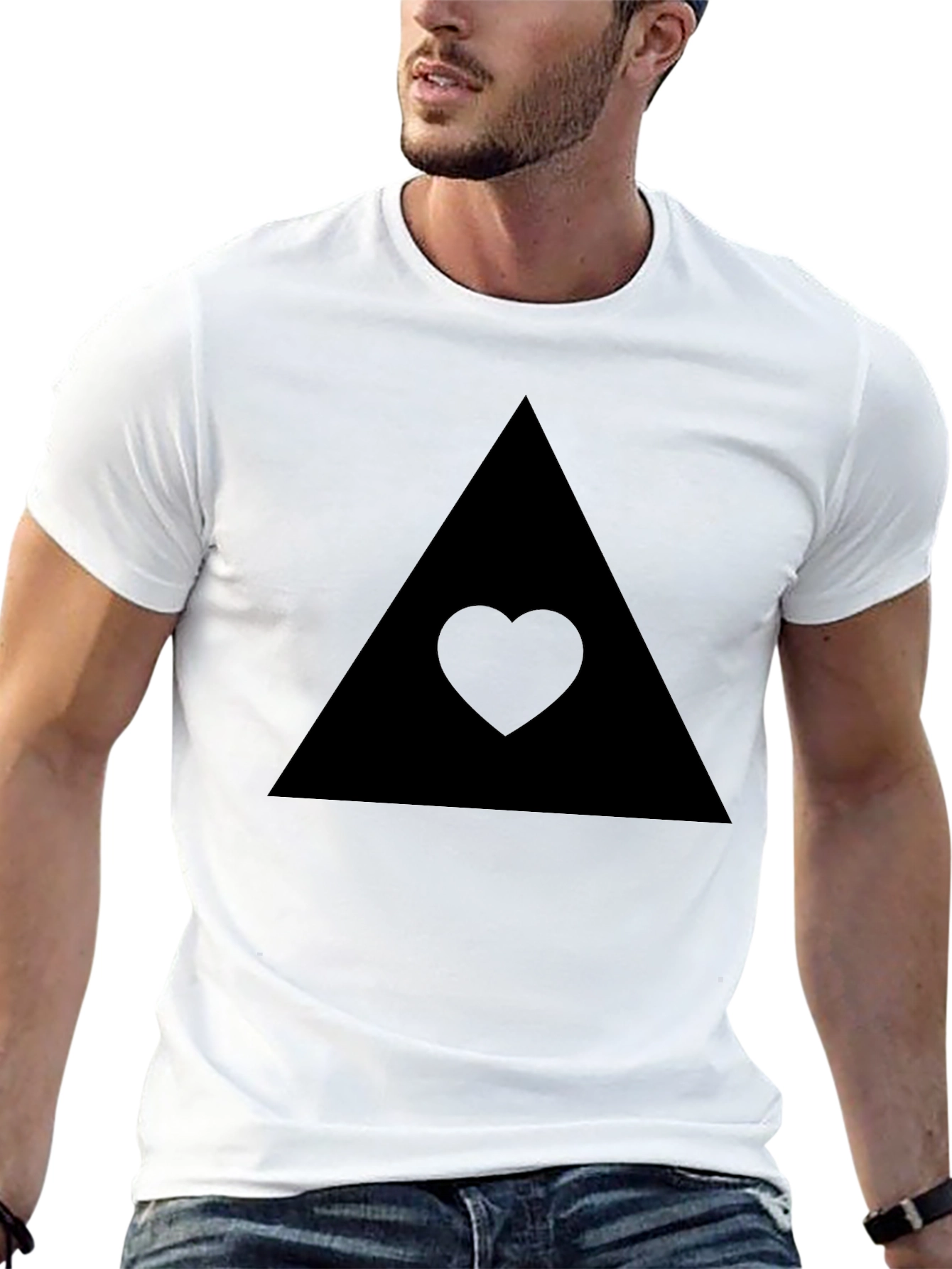 Camiseta Negra Triángulo Corazón