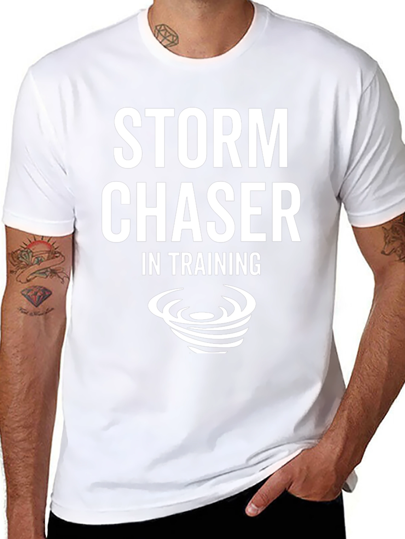 Camiseta Negra Storm Chaser in Training