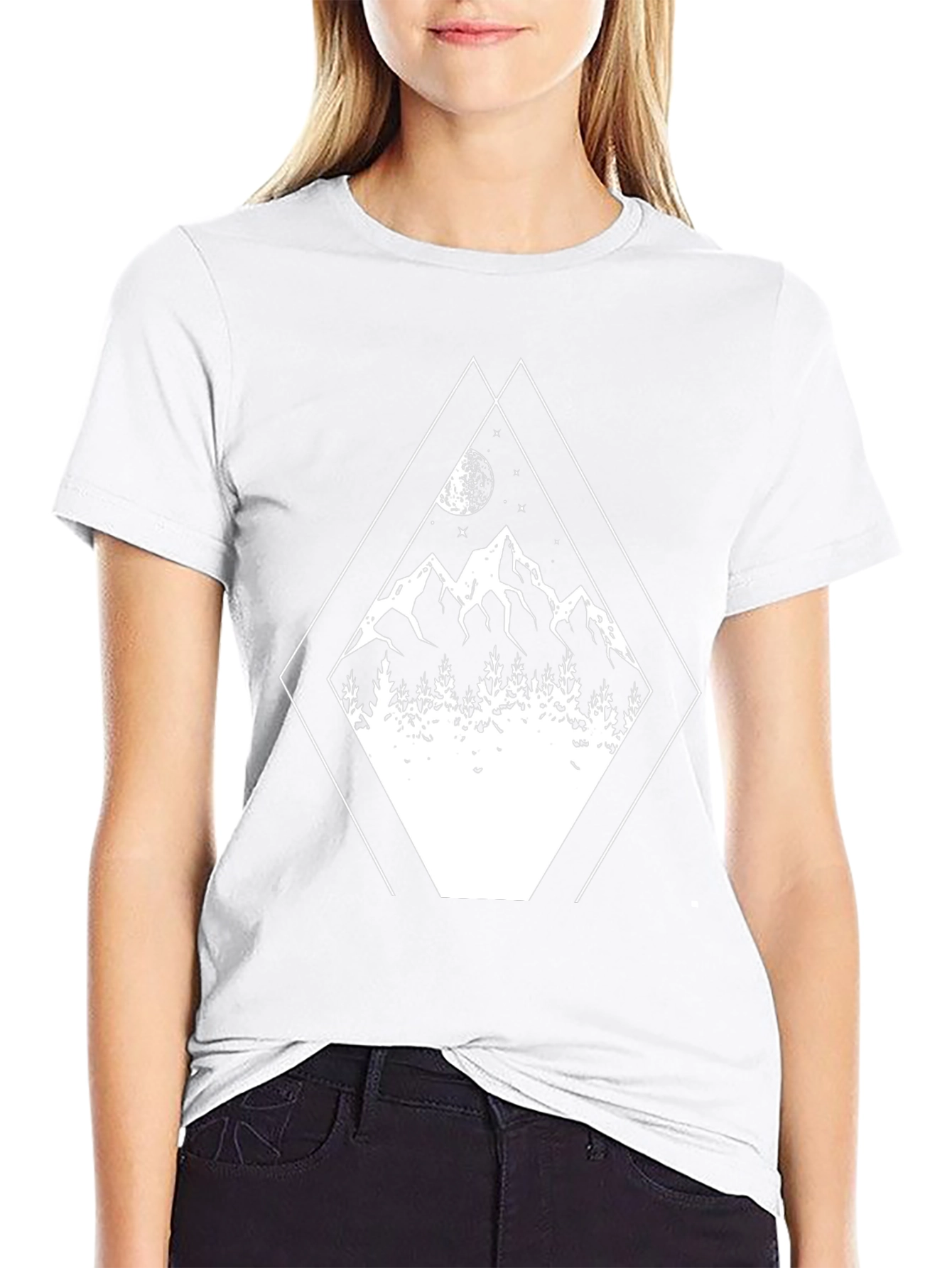 Camiseta Negra con Diseño de Montaña