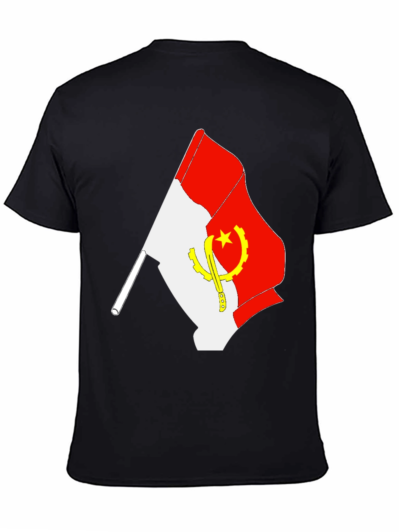 Camiseta Negra con Bandera de Angola